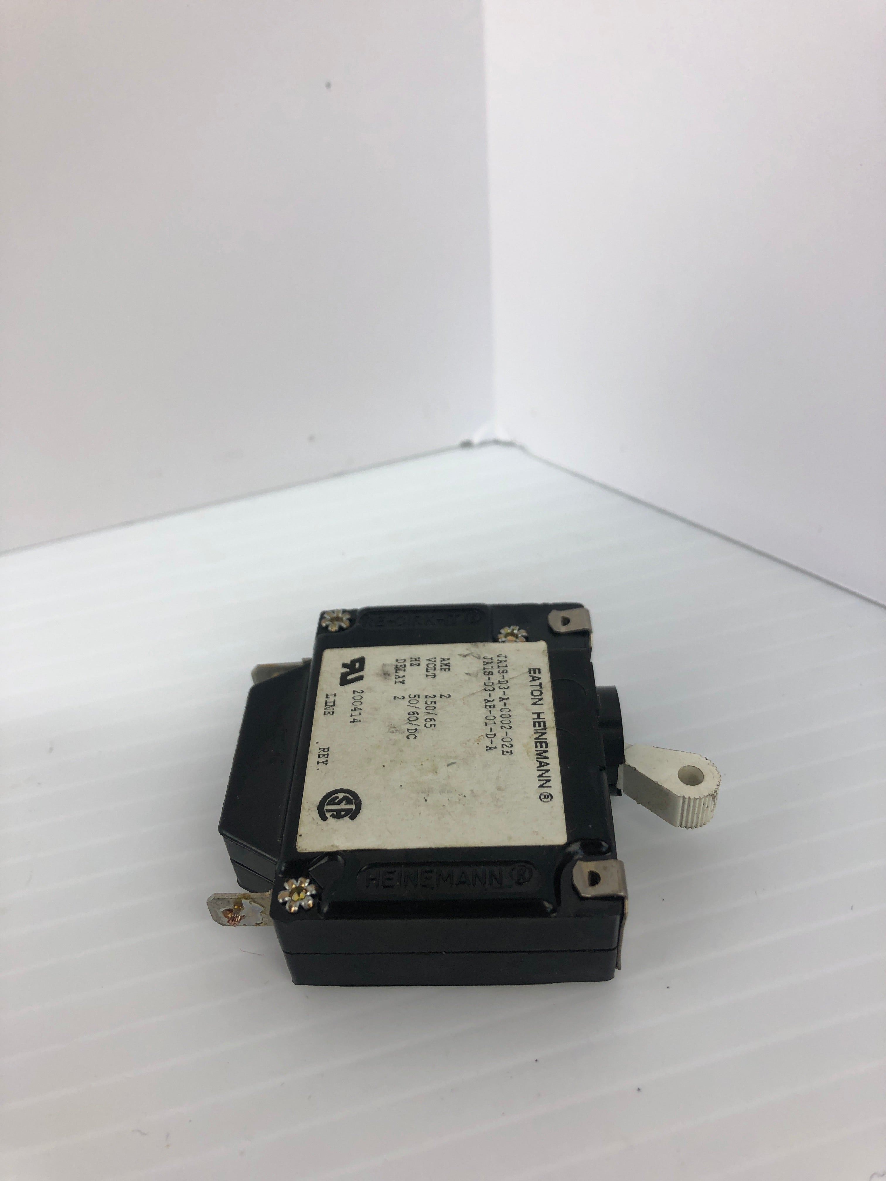 Eaton Heinemann JA1S-D3-A-0002-02E Circuit Breaker JA1S-D3-AB-01-D-A 250/65V 2A
