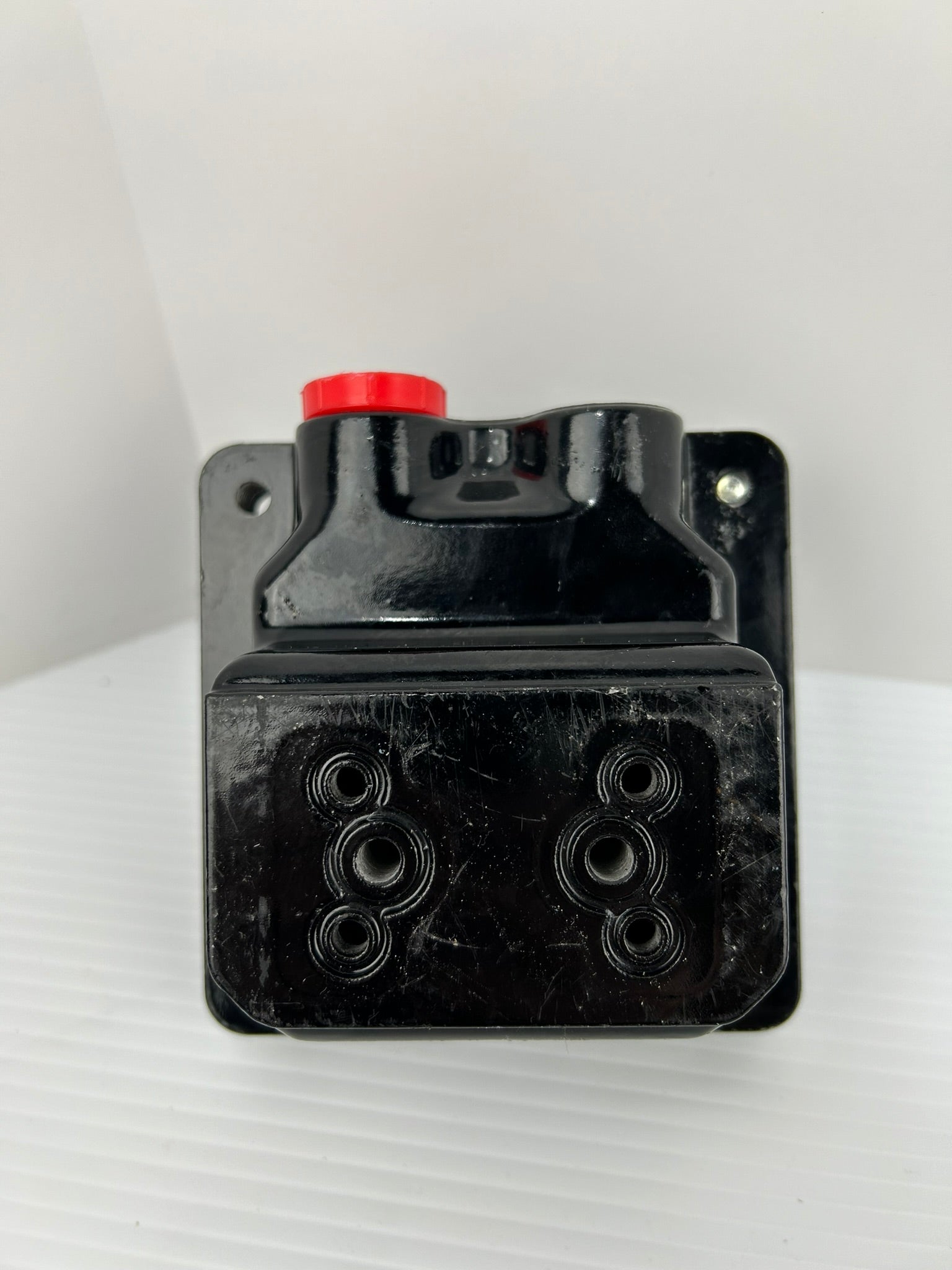 Worcester/McCanna 25E 39 SNZ3 N0890 Proximity Sensor 20-140VAC