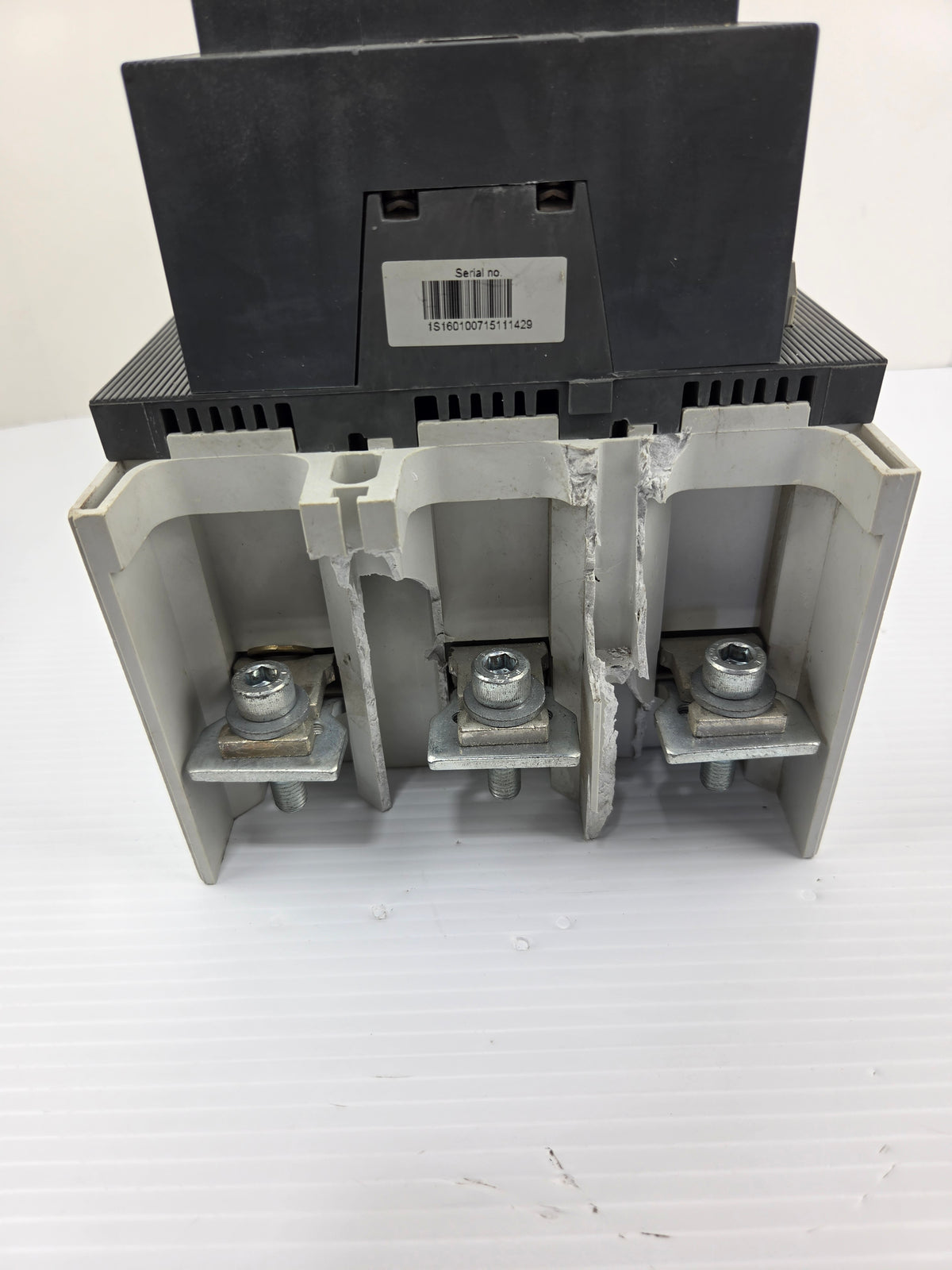 ABB AF400-30 IEC Contactor 400A AC-3 600A AC-1 3 Pole 100-250V AC/DC Coil