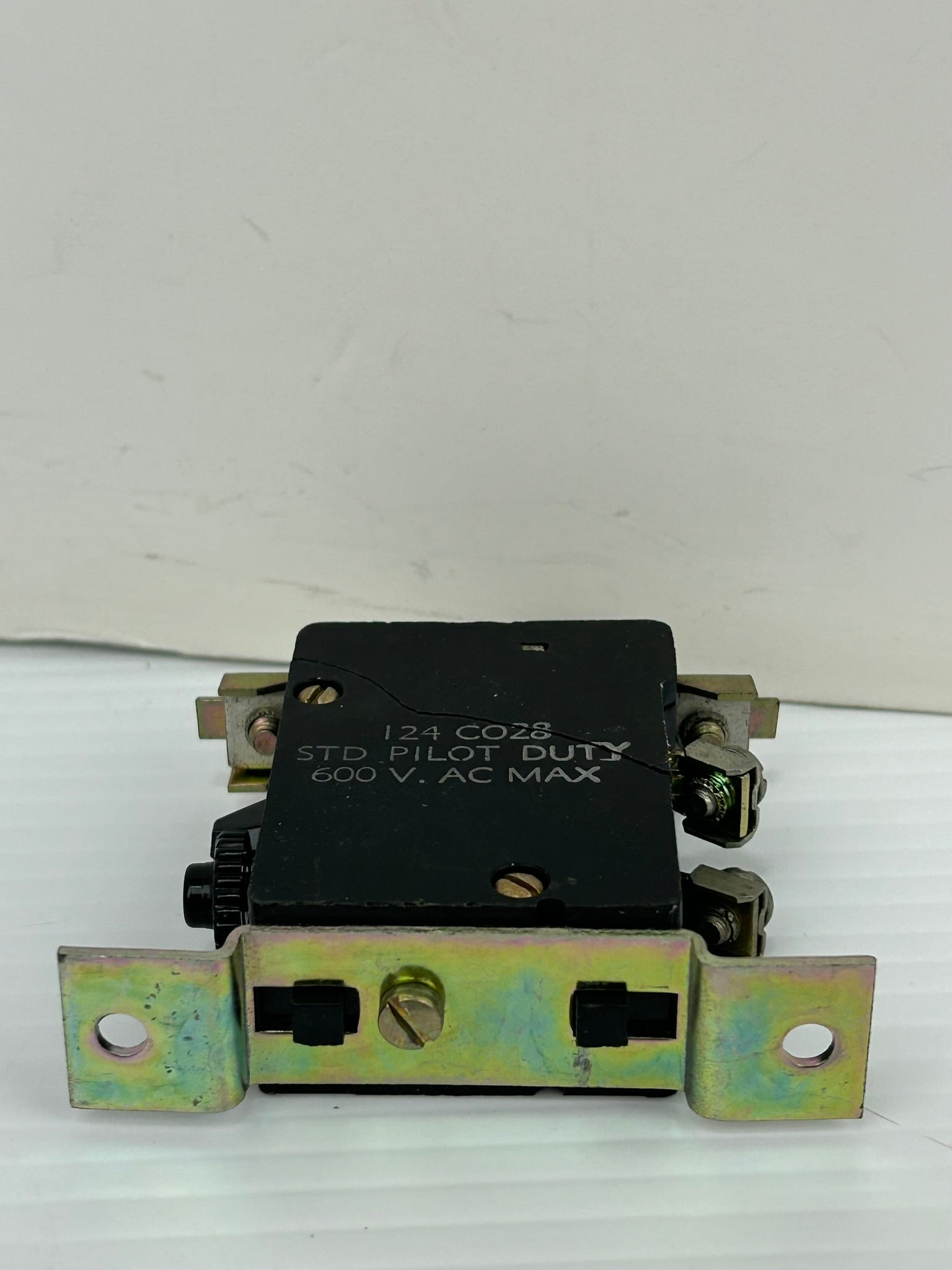 General Electric CR124 Overload Relay 124 C028 Series A 600VAC