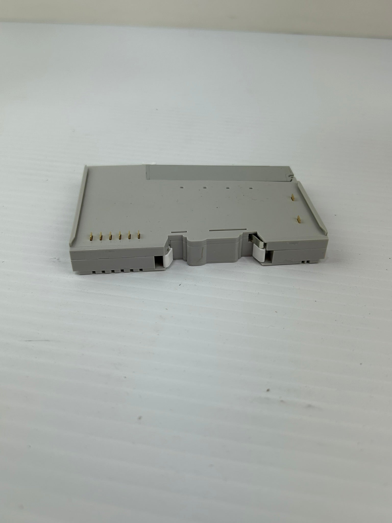 CREVIS GT-2618 FnIO-G 8 Channels Digital Output Module 24VDC 2A Sink Type Rev 1