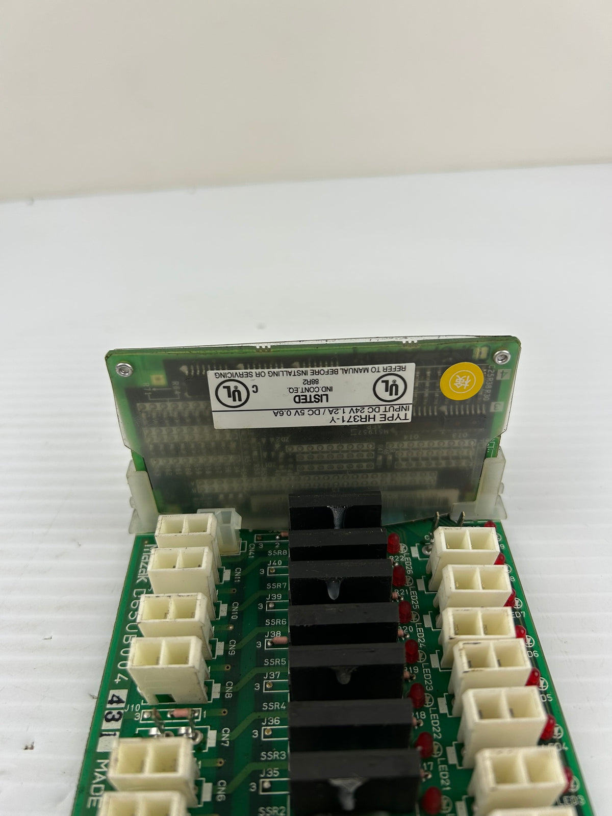 Mazak HR371-Y CNC Relay Output Board D65UB004 431 24V 1.2A 5VDC 0.6A PCB
