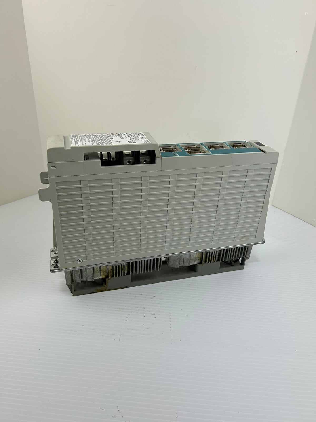 Mitsubishi MDS-C1-V2-2020-N Servo Drive Unit 2.0kW 155V 3PH CNC MDS-C1