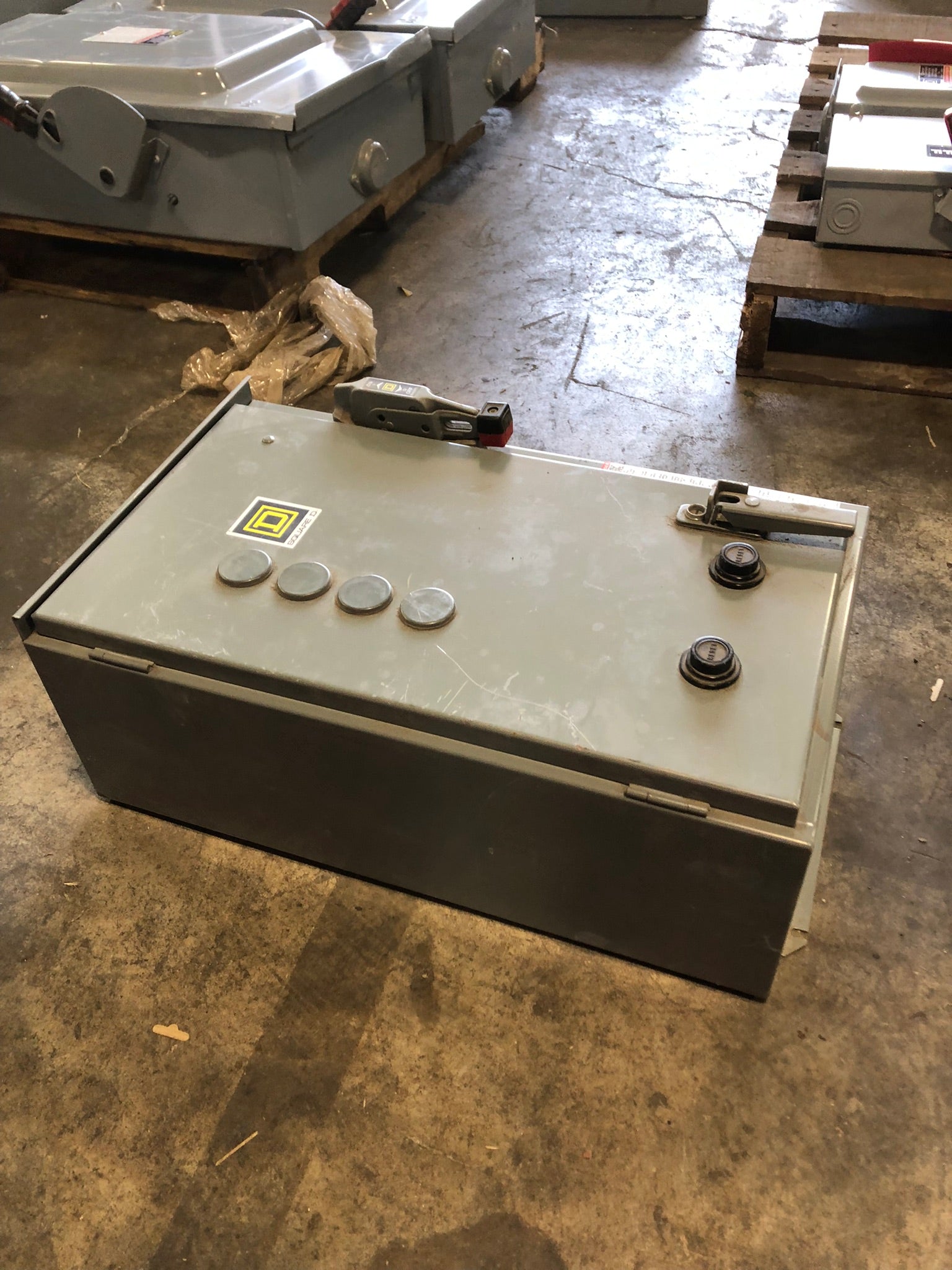 Square D 8810UCA4V02SY74 Combination Starter 30A Breaker Disconnect Type 12/3R