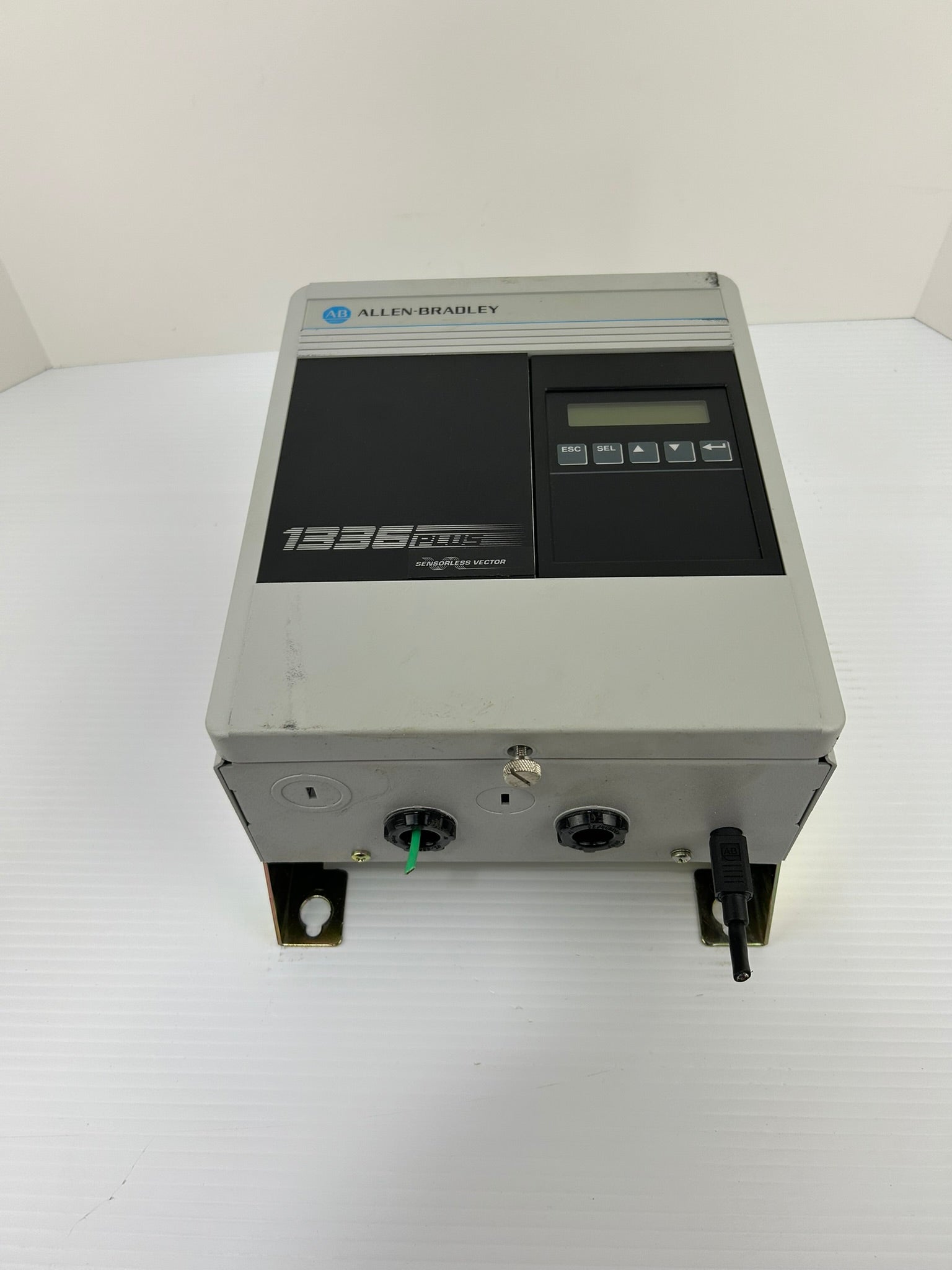 Allen-Bradley 1336S-BRF10-AA-EN4-HA2-L4 Sensorless Vector Drive 1336 Plus Ser. D