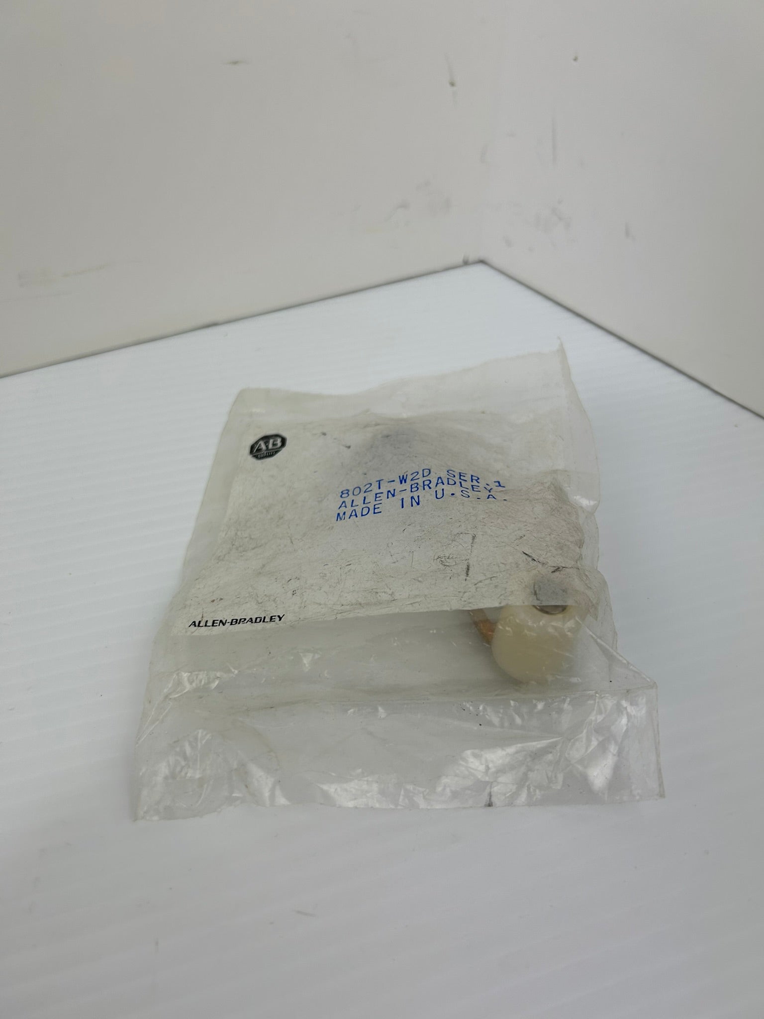 Allen-Bradley 802T-W2D Adjustable Limit Switch Series 1