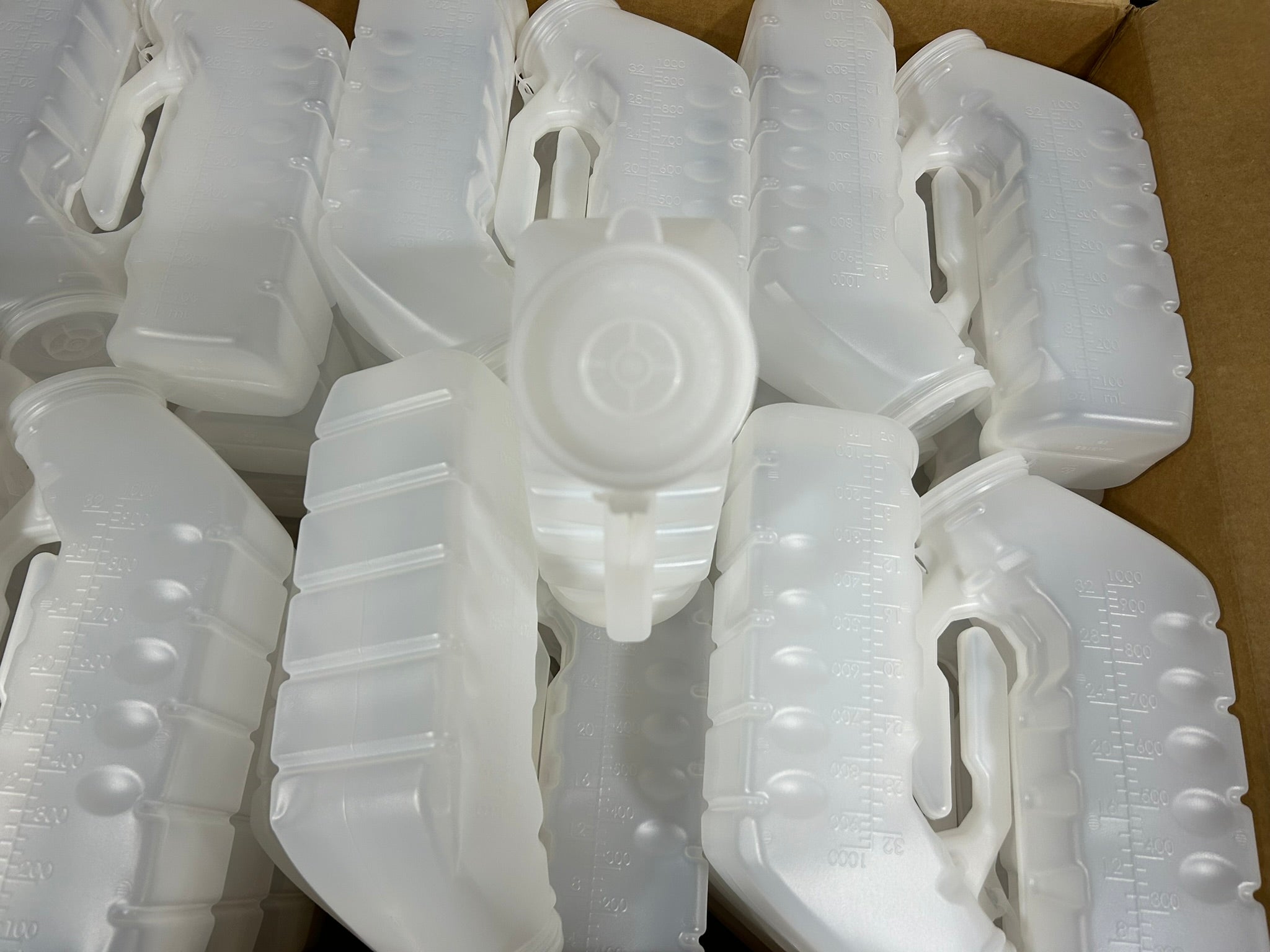 Medline DYND80235S Supreme Male Urinal with Clear Cover Single Use - Box of 48