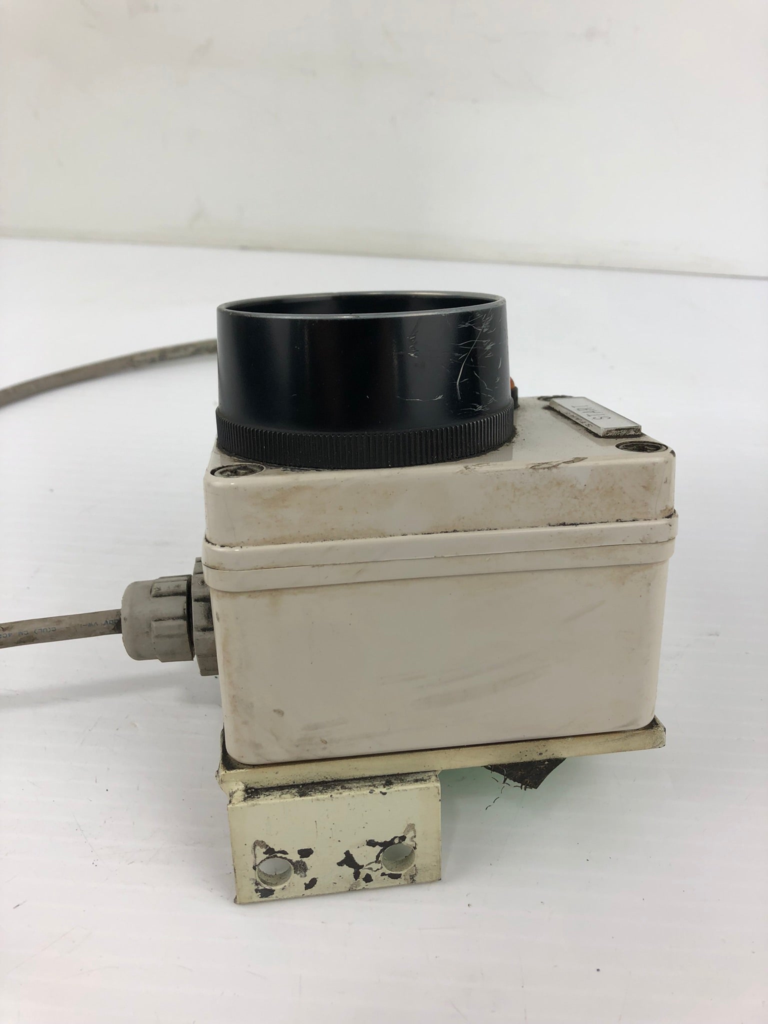 Industrial Push Button Switch Black Safety Pushbutton Left Mount with Cable