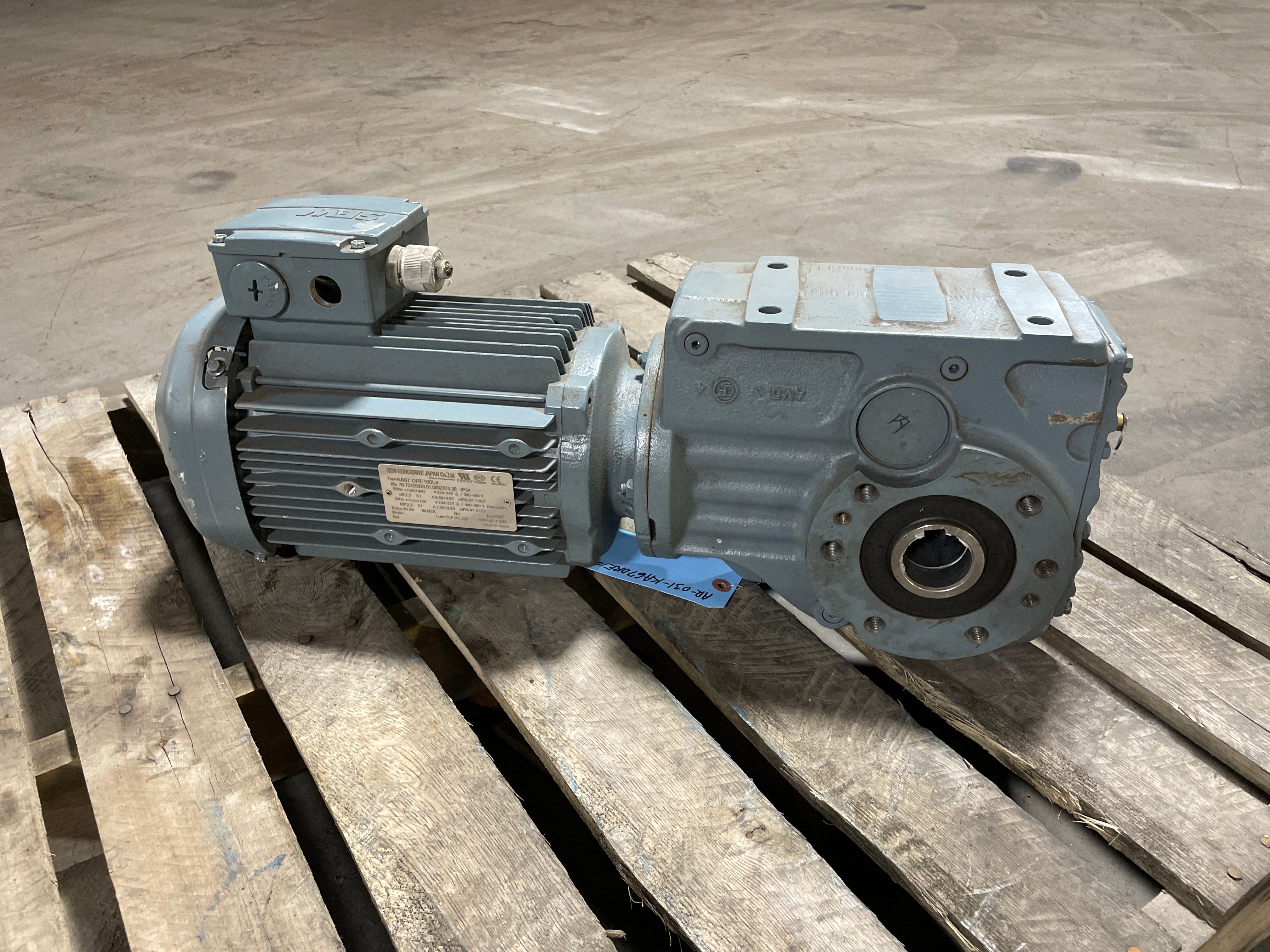 Sew Eurodrive KA67DRE100L4 Gearmotor 2.2kW 1440/1750 r/min