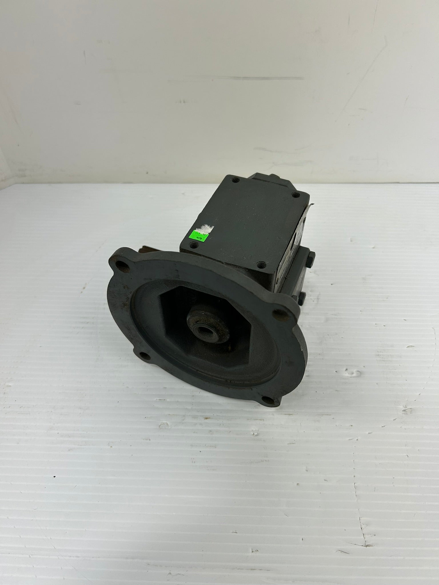Sterling Electric 213BQ010562 Speed Gear Reducer 0.733 HP 56C 10:1 Ratio