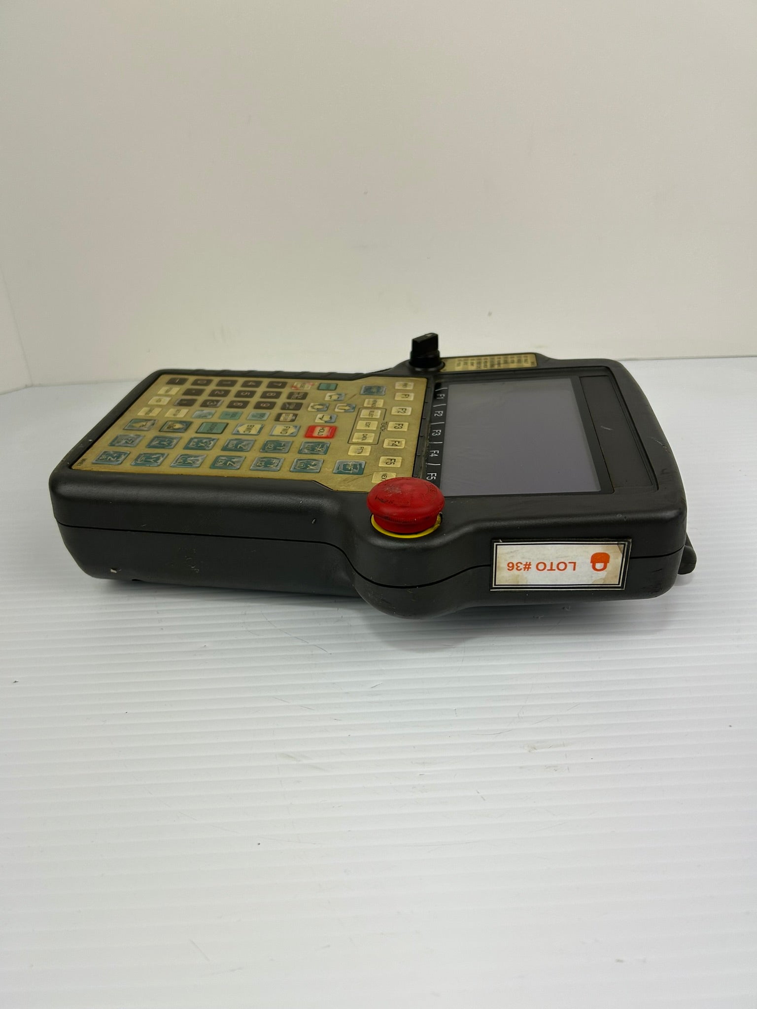 Fanuc A05B-2301-C301 Teach Pendant C05845 1998-10