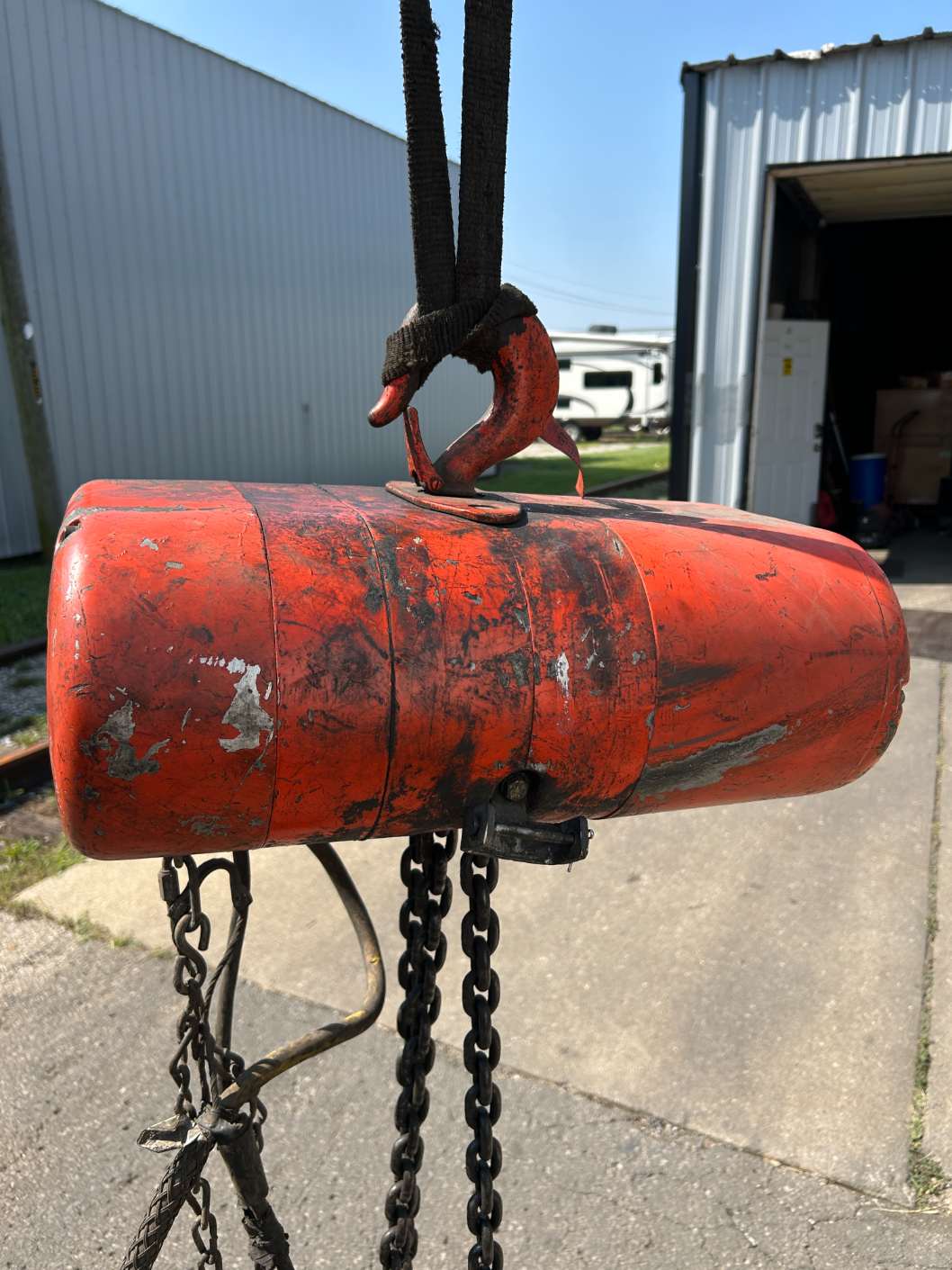 CM RR 2 Ton Electric Chain Hoist 2HP 16 FPM 10 Foot Lift RR-2