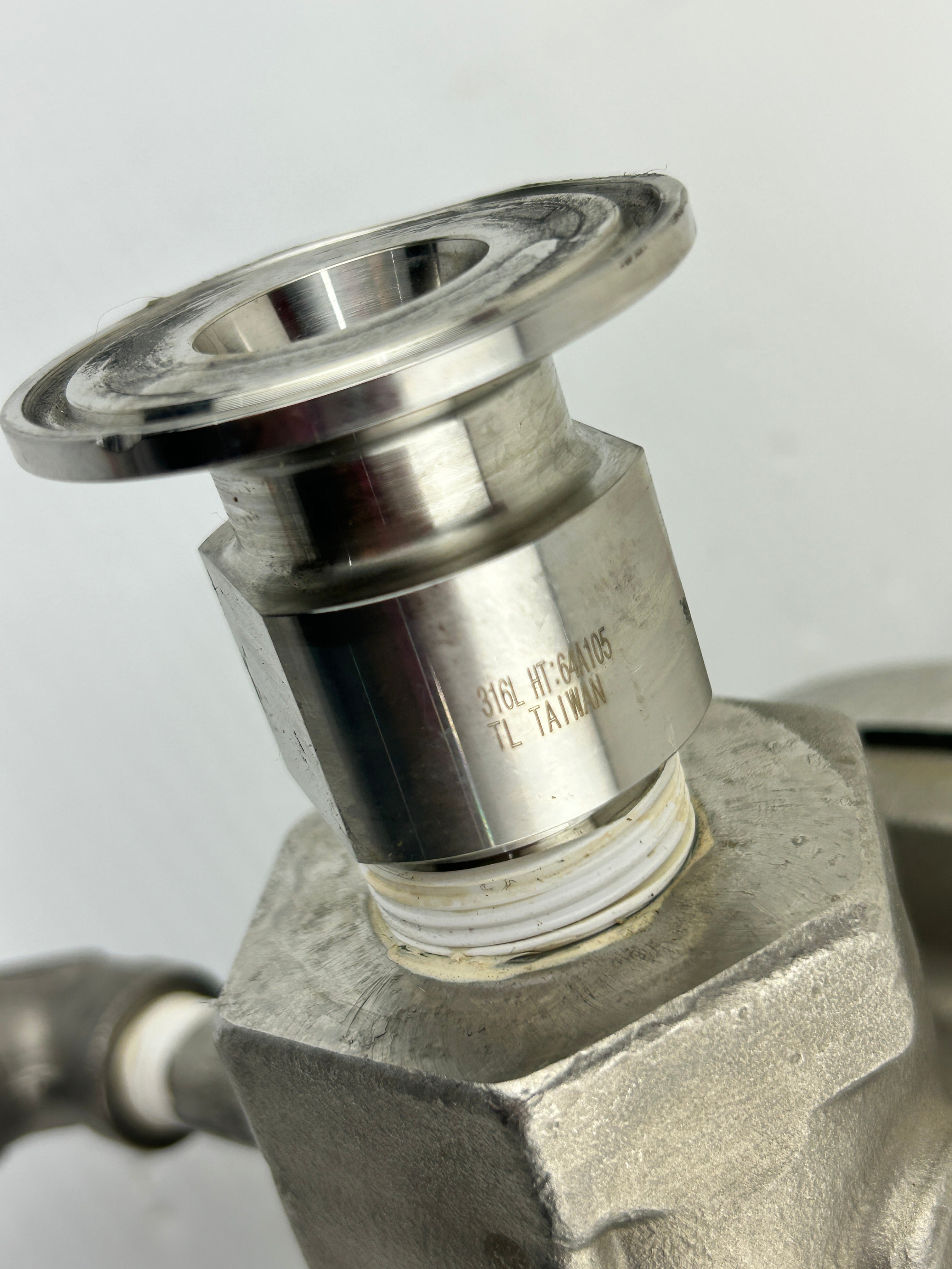 Cashco DA1 CF3M Pressure Regulator 3/4" NPT PJ 20-80 PSI D15-APJ7-1C100000E
