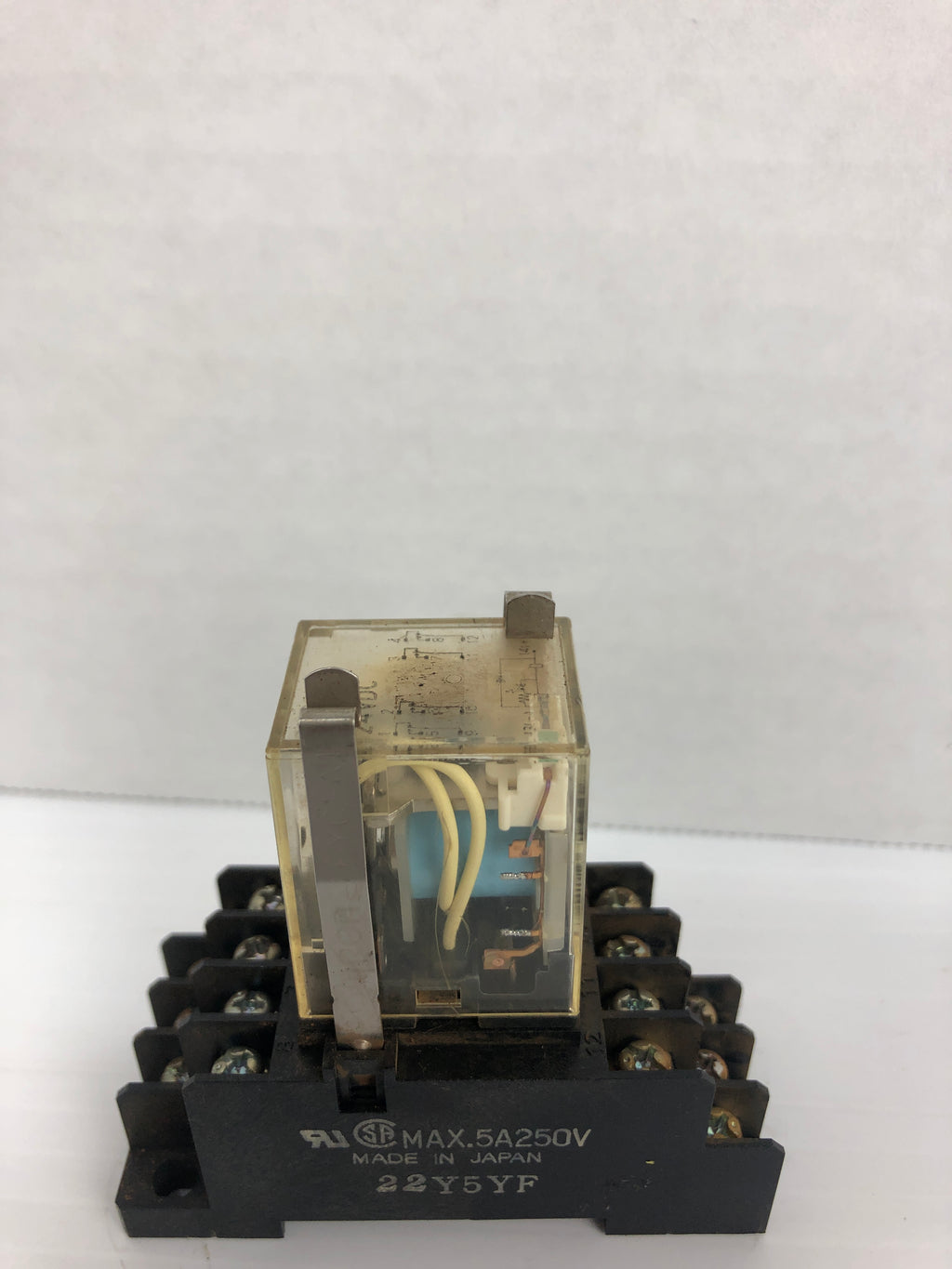 Relay 3059 Omron MY4N-D2 Relay with Base 22Y5YF 5A – Metal Logics, Inc.