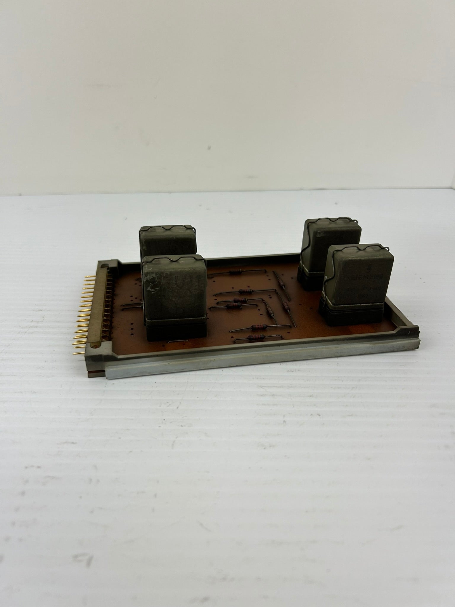 Barmag Electronic Circuit Board E1/00 with 4 Relays E100