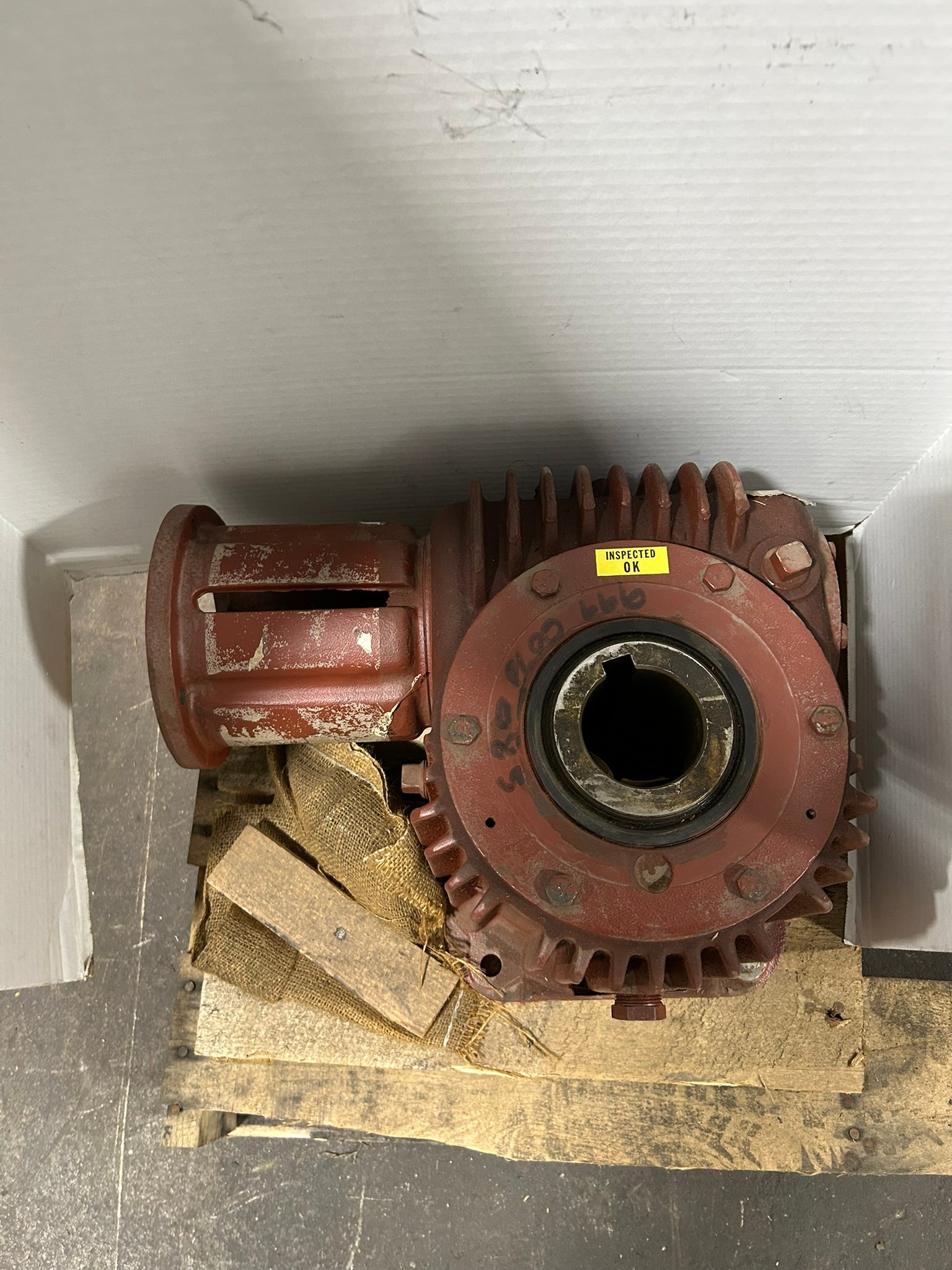 Ex-Cello Corp MBHV35A224-X7B Cone Drive Right Angle Gearbox 20-1 Ratio 1750 RPM