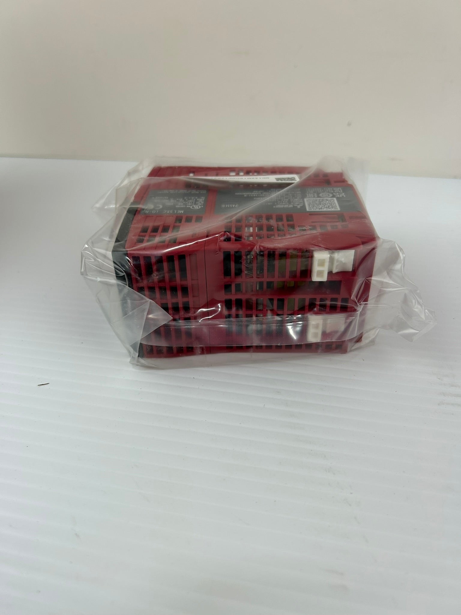 Mitsubishi R61P MELSEC iQ-R PLC Power Supply Unit 100-240VAC - US Seller