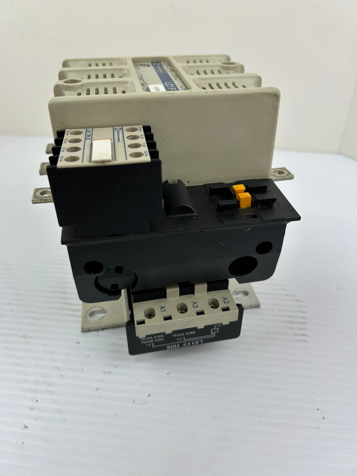 Telemecanique LC1F115 3 Pole 115A Contactor 600V 110V Coil LX1FF1106 LA1DN22