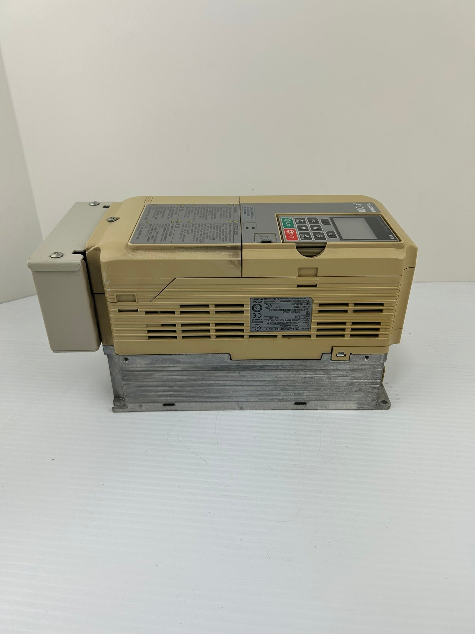 Yaskawa Electric CIMR-AU4A0011FAA Industrial AC Drive Rev E