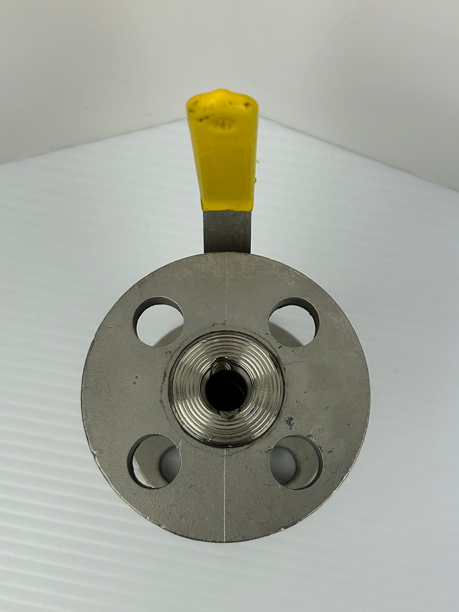 Conbraco Apollo CF8M RTFE Flange Valve 1/2" 150 316SS 275PSI with Handle