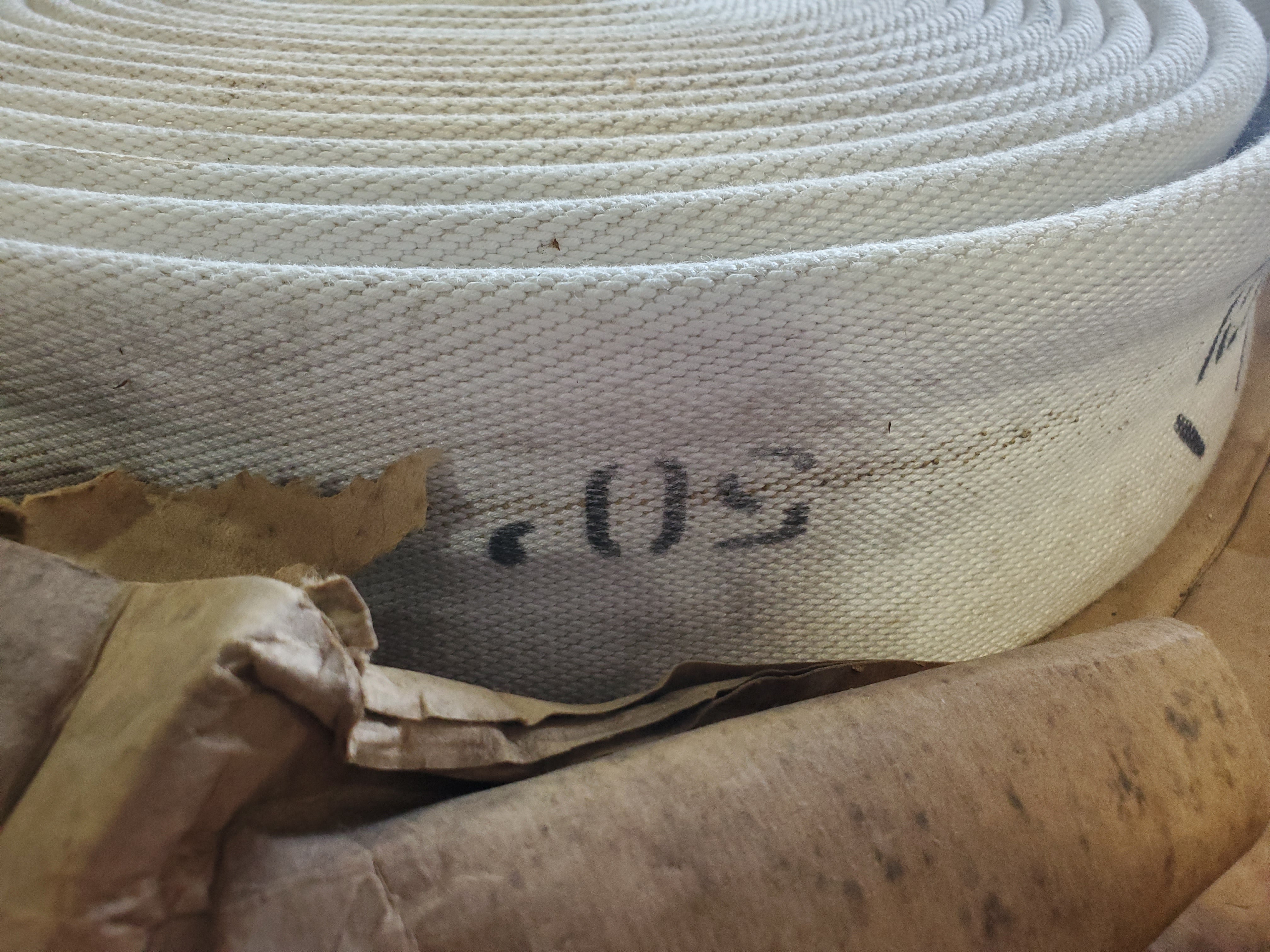 S.J. Fire Hose 300 LB PSI White 2-1/2" x 50' Long 6/85R