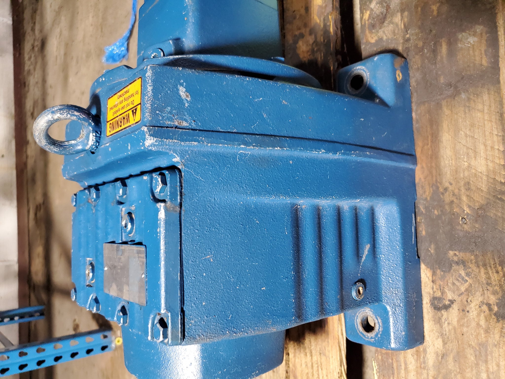 SEW Eurodrive R87AM213/215 Helical Gear Reducer Gearbox 27.84:1 63 RPM