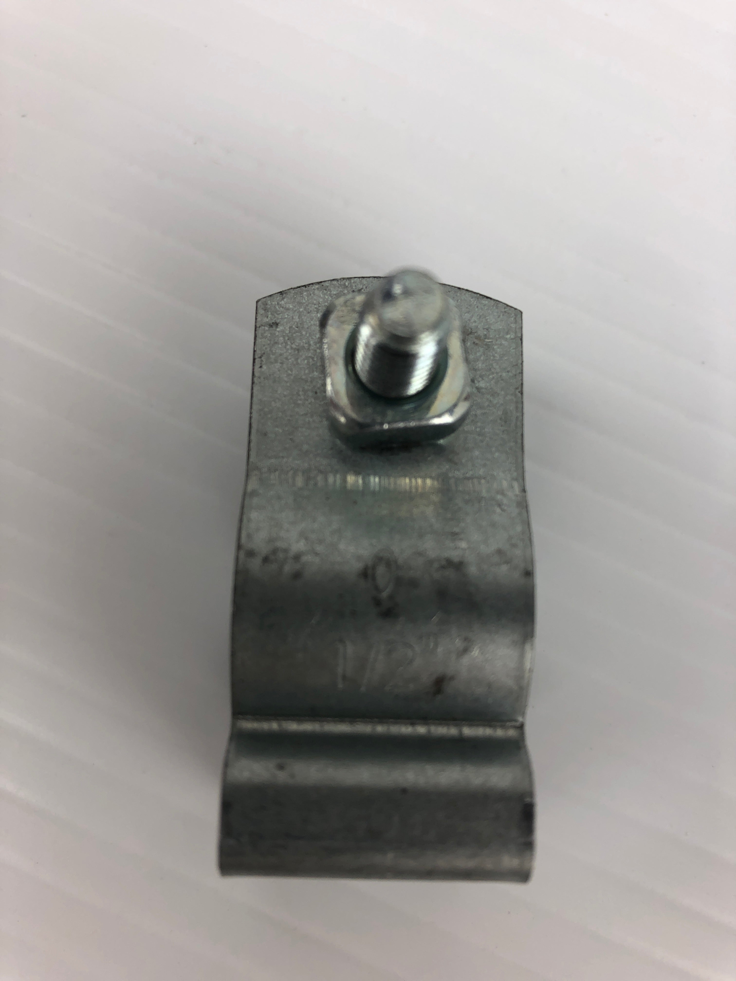 Grainger 6XC37G Conduit Hanger 1/2" - Lot of 100