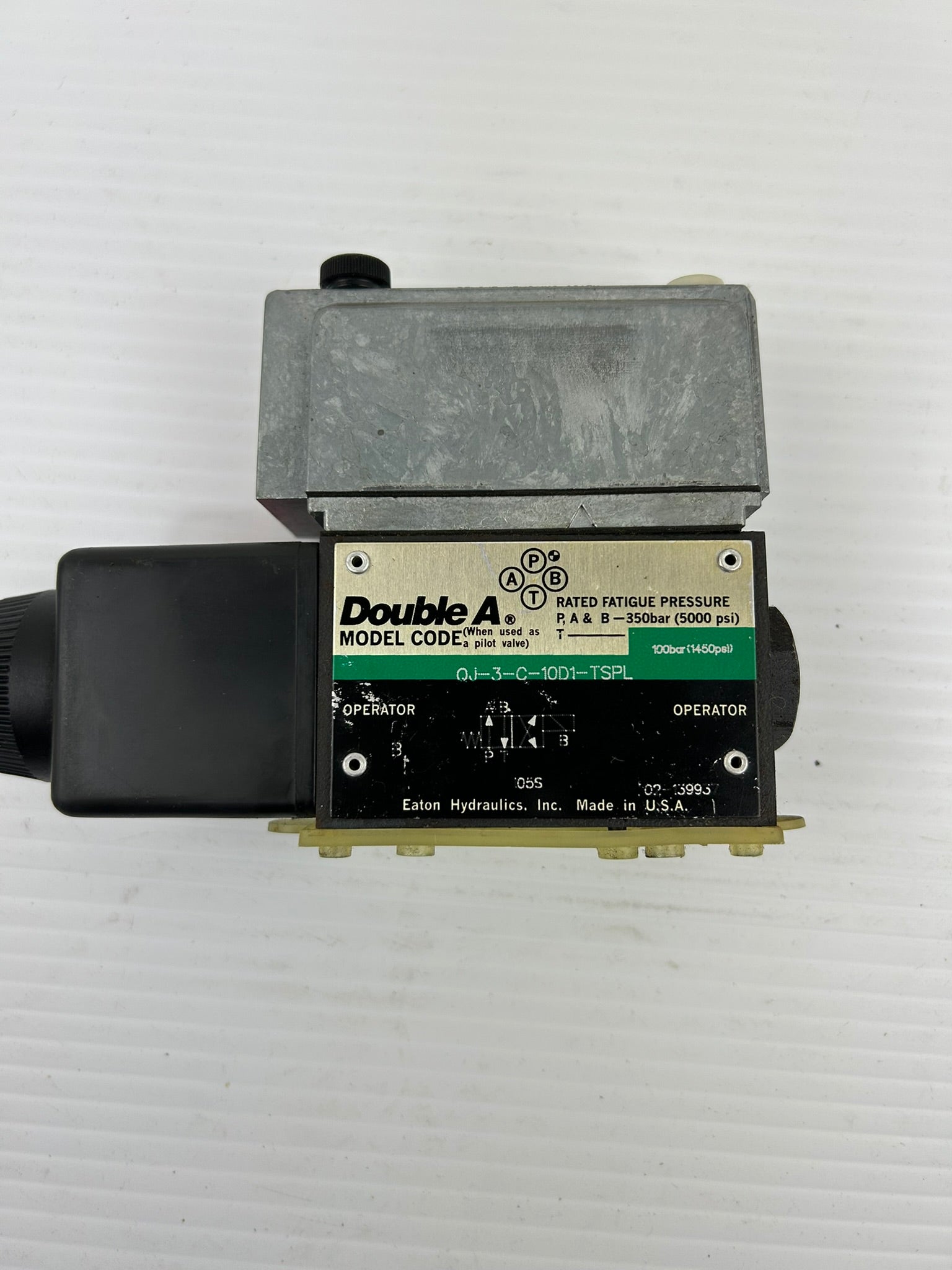 Eaton Hydraulics Double A QJ-3-C-10D1-TSPL Double Solenoid Valve 1450 PSI 100bar
