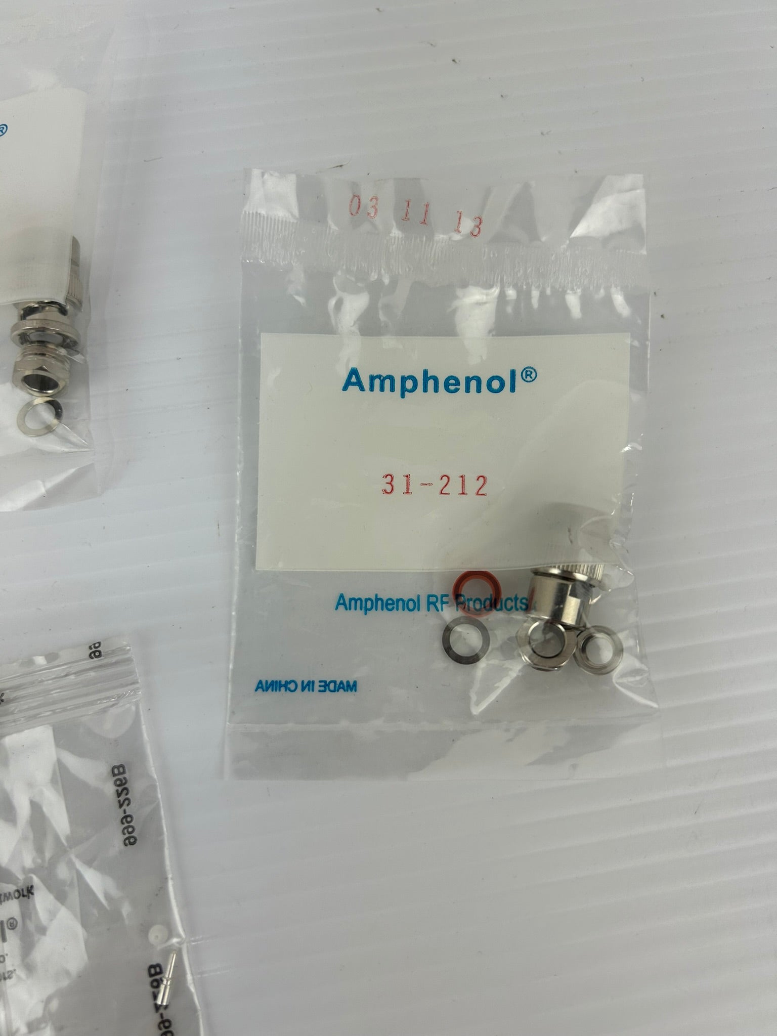 Amphenol 31-212 Connector 203/743-9272 - Lot of 6