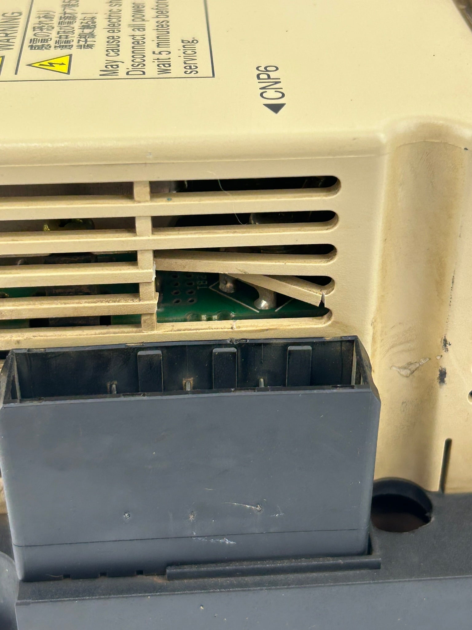 Yaskawa Electric SGDR-SDA710A01BY25 Servopack Drive - Case Shows Wear