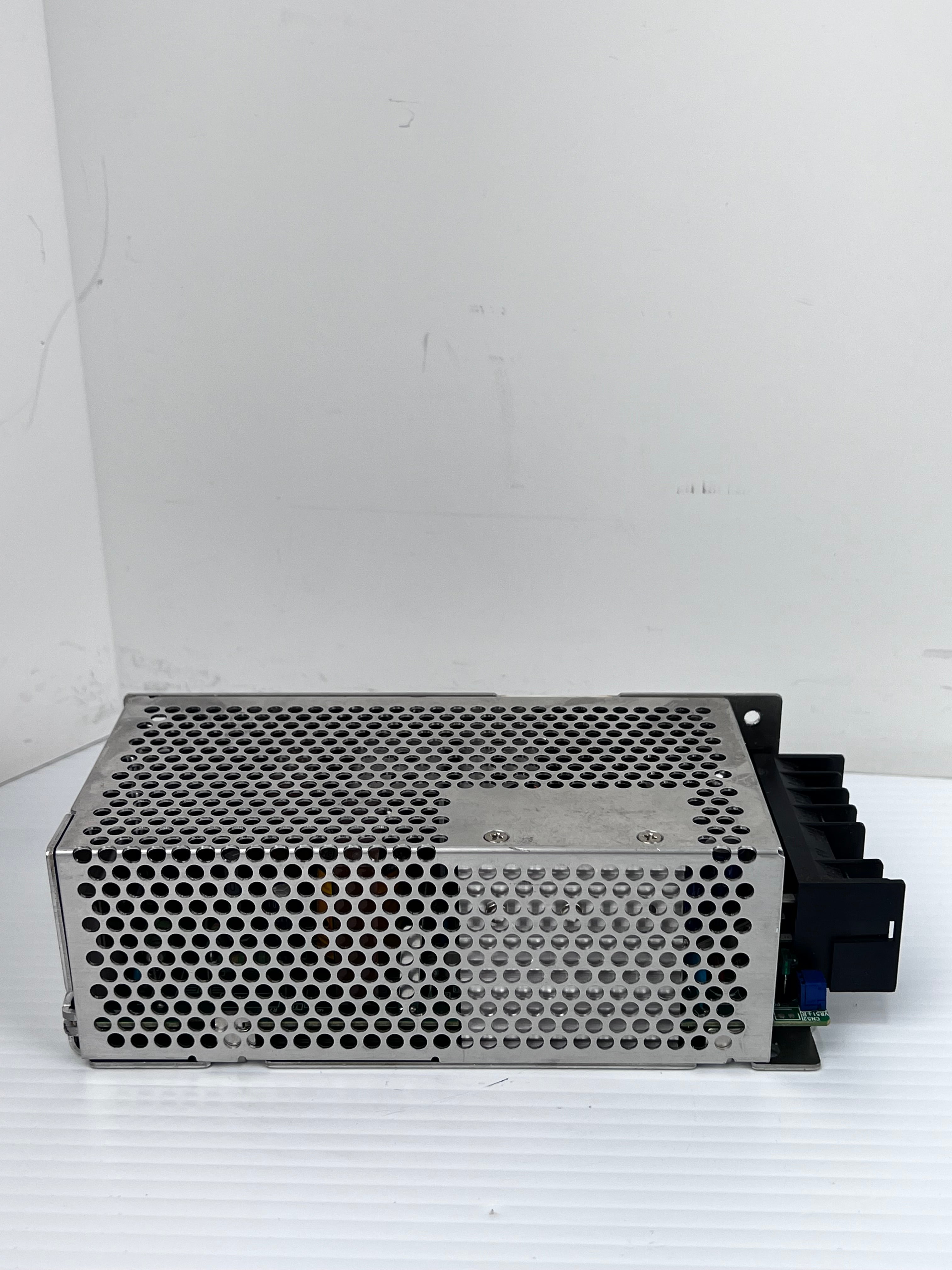 Nemic Lambda JWS150-24/A Power Supply 100-240VAC 2.1A
