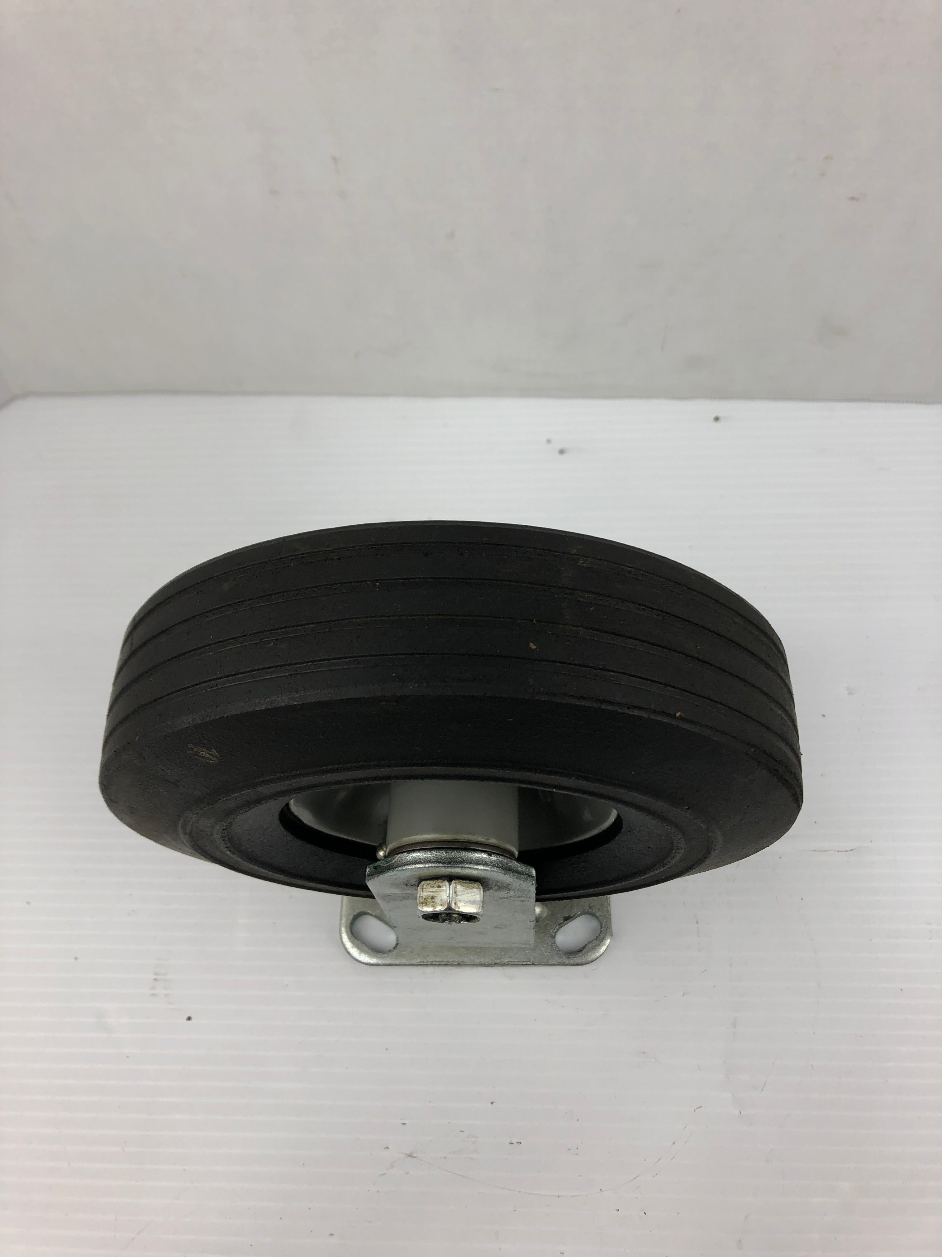 8" Caster Wheel with Bracket 1NWY9 Flat-Free Solid Rubber