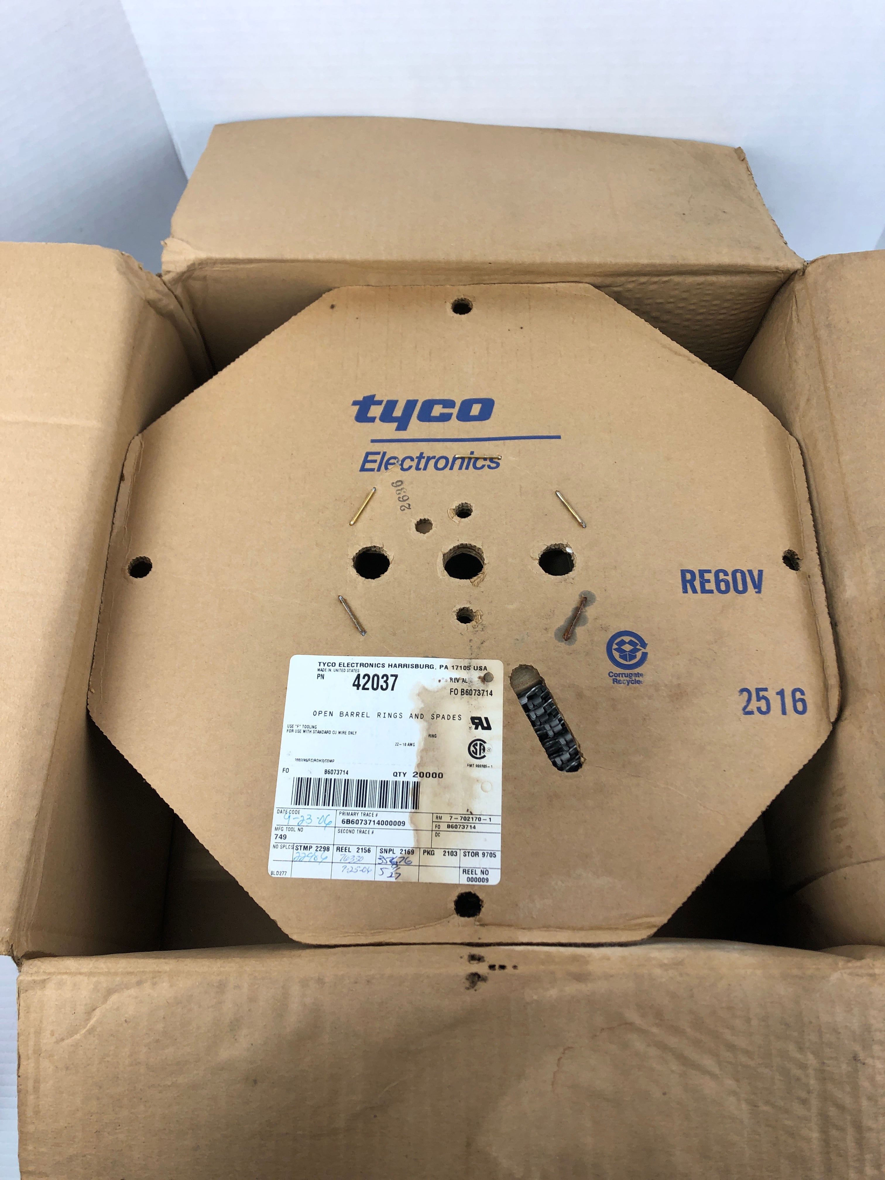 Tyco 42037 Open Barrel Rings and Spades 749 Rev. AL - New in Box