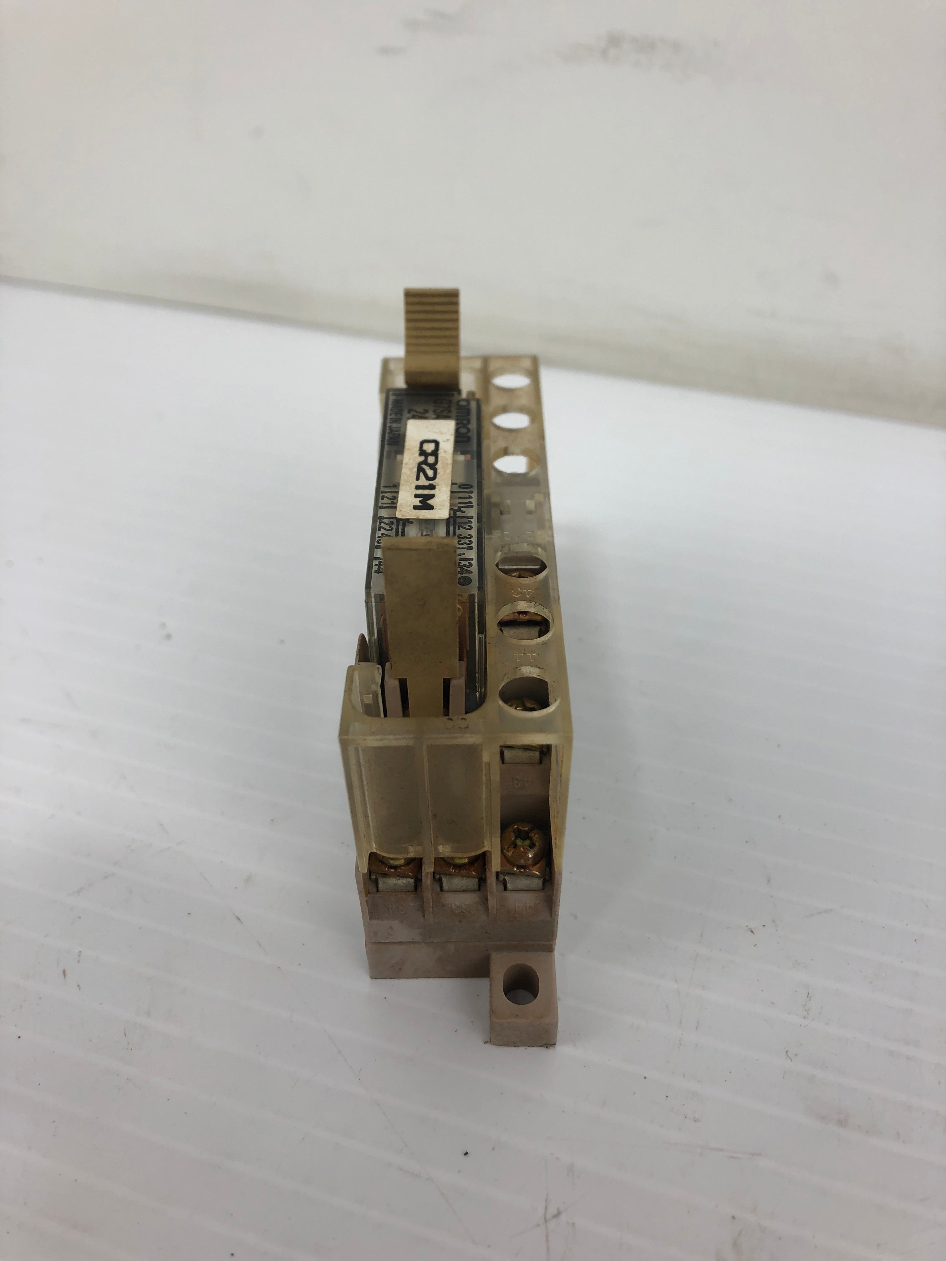 Omron P7SA-10F-ND Relay Socket 24V 20A and Relay G7SA-2A2B 250V 6A