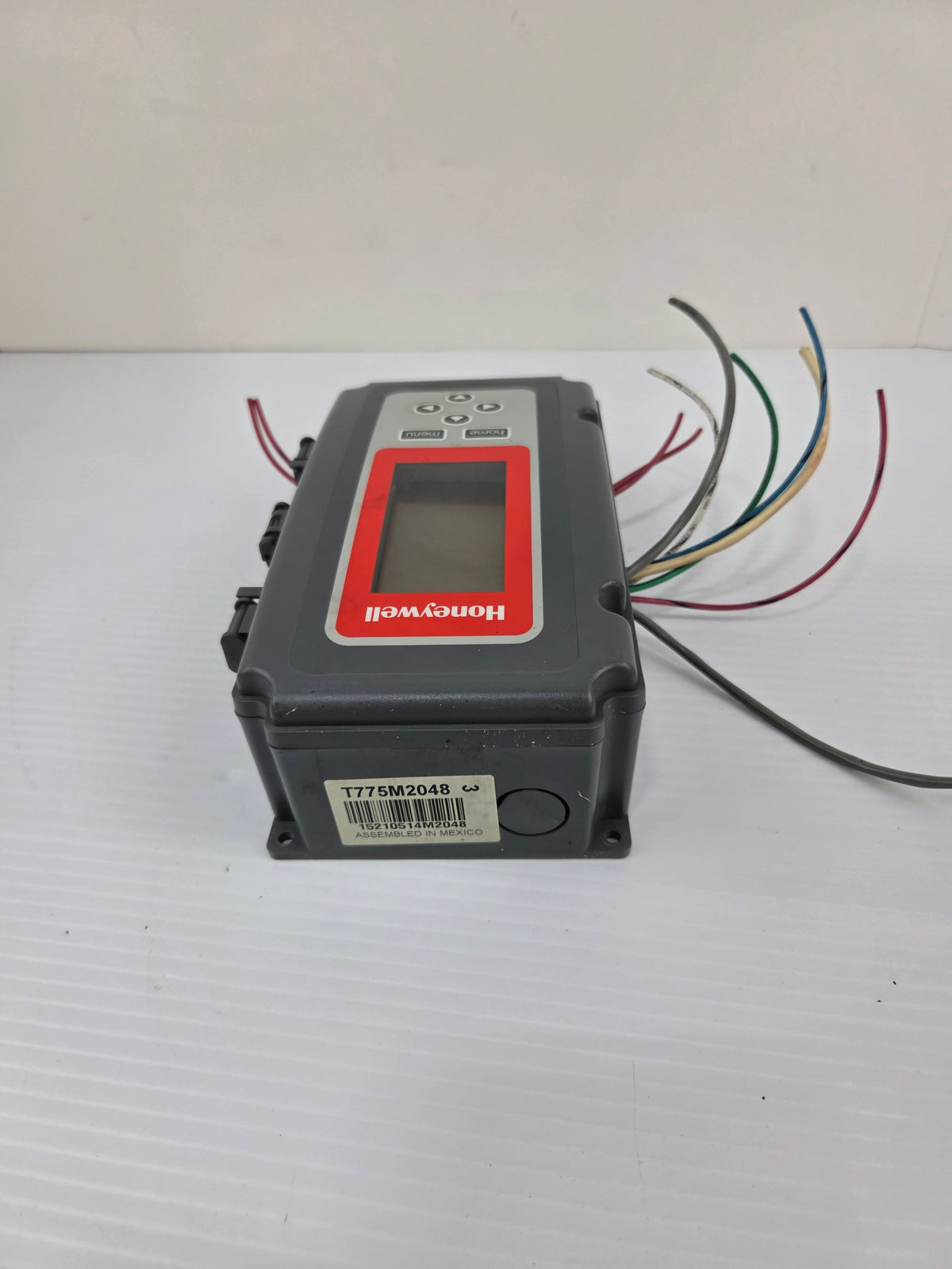 Honeywell T775M2048 Temperature Controller