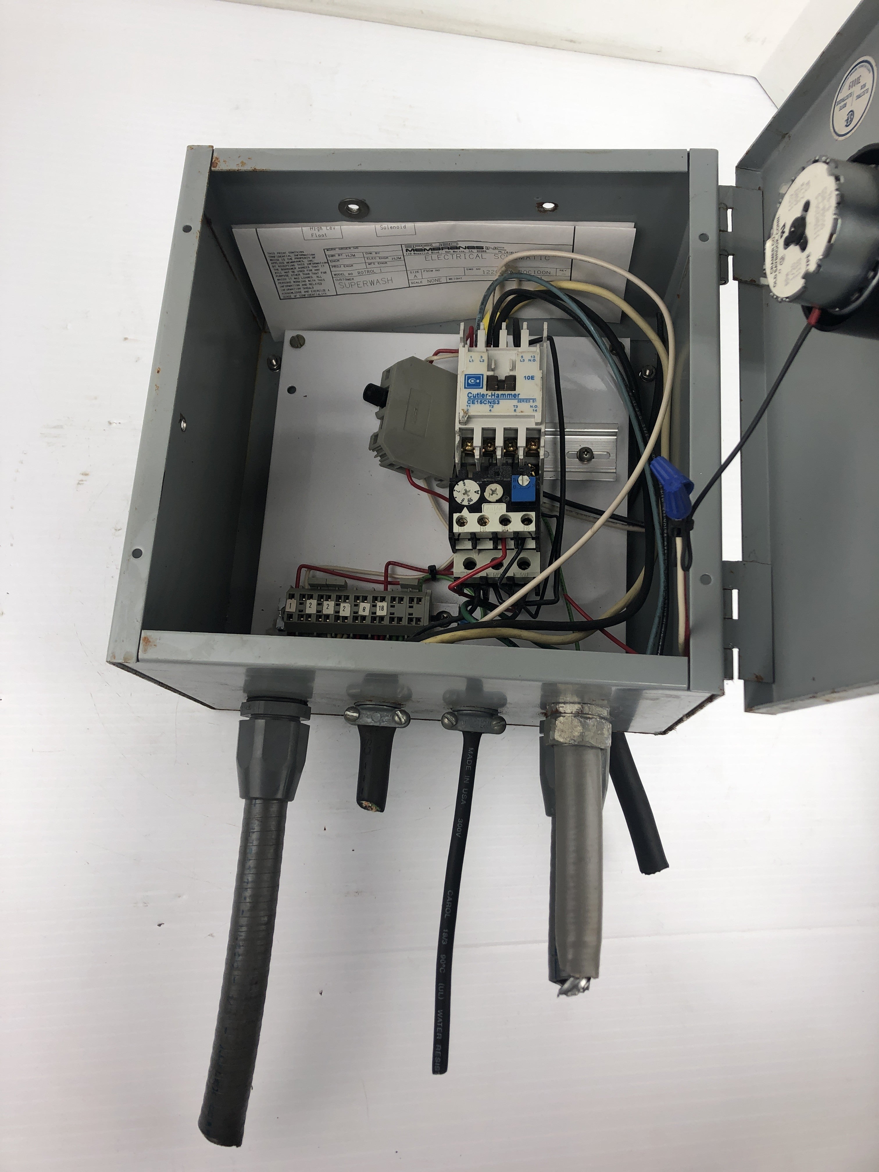 Hoffman A-10N106 Electrical Enclosure 11A 220V Type 1 with CE15CNS3 Contactor