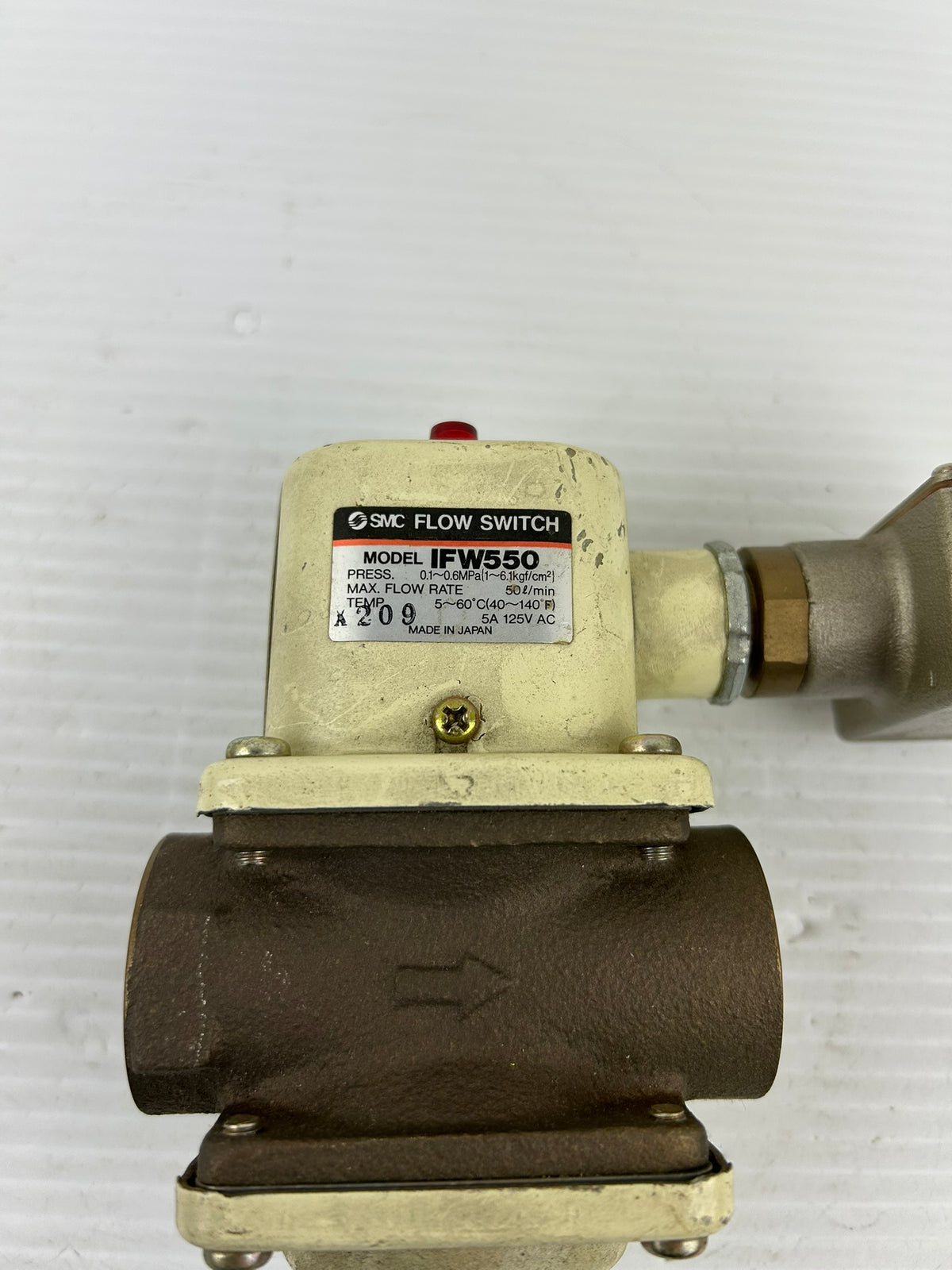 SMC IFW550 Industrial Flow Switch 50 L/min 5A 125V AC