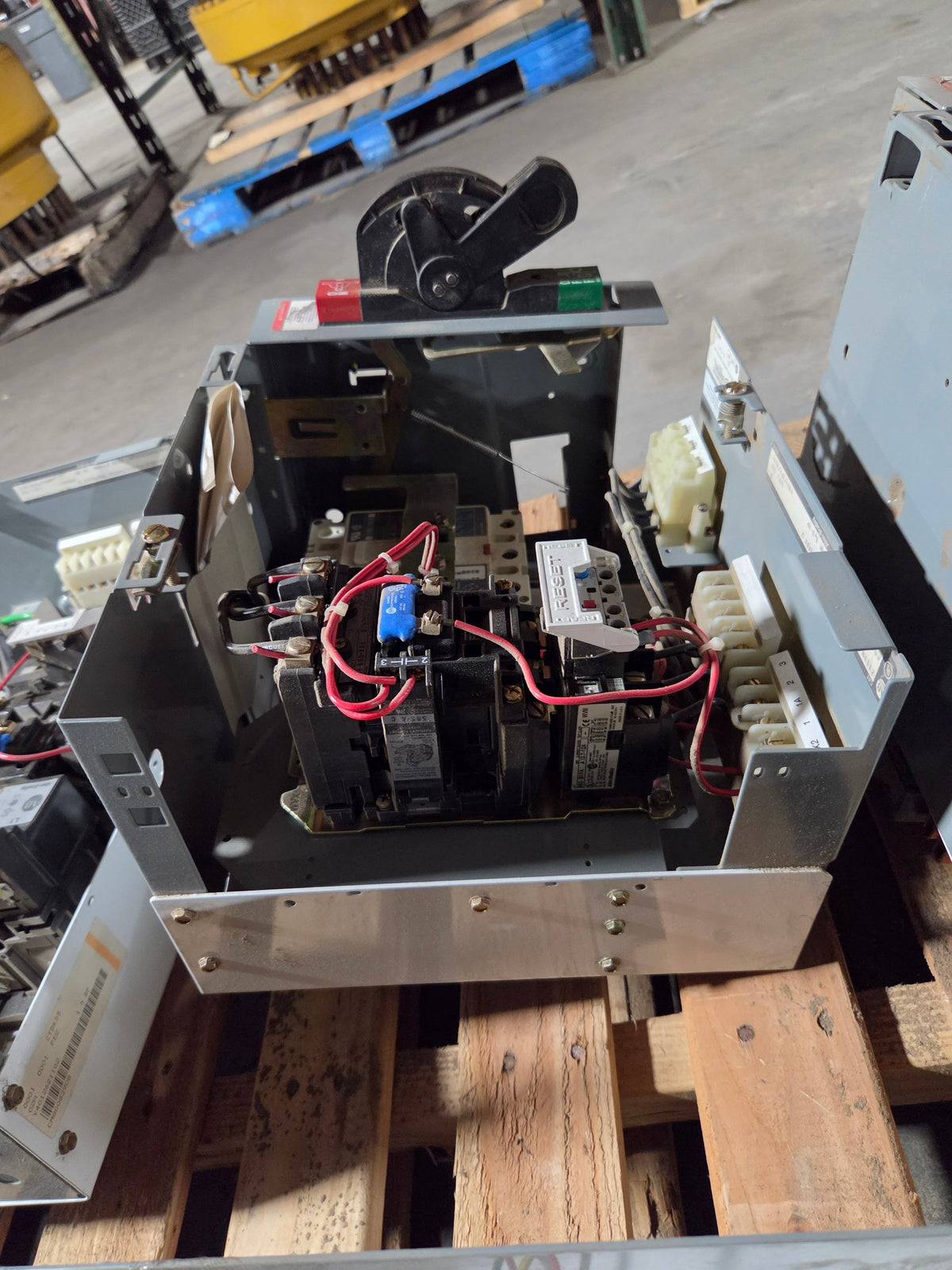 Allen-Bradley MCC Bucket 2113B Size 1 FVNR 15A Breaker 3.0HP 3PH 480V - No Door