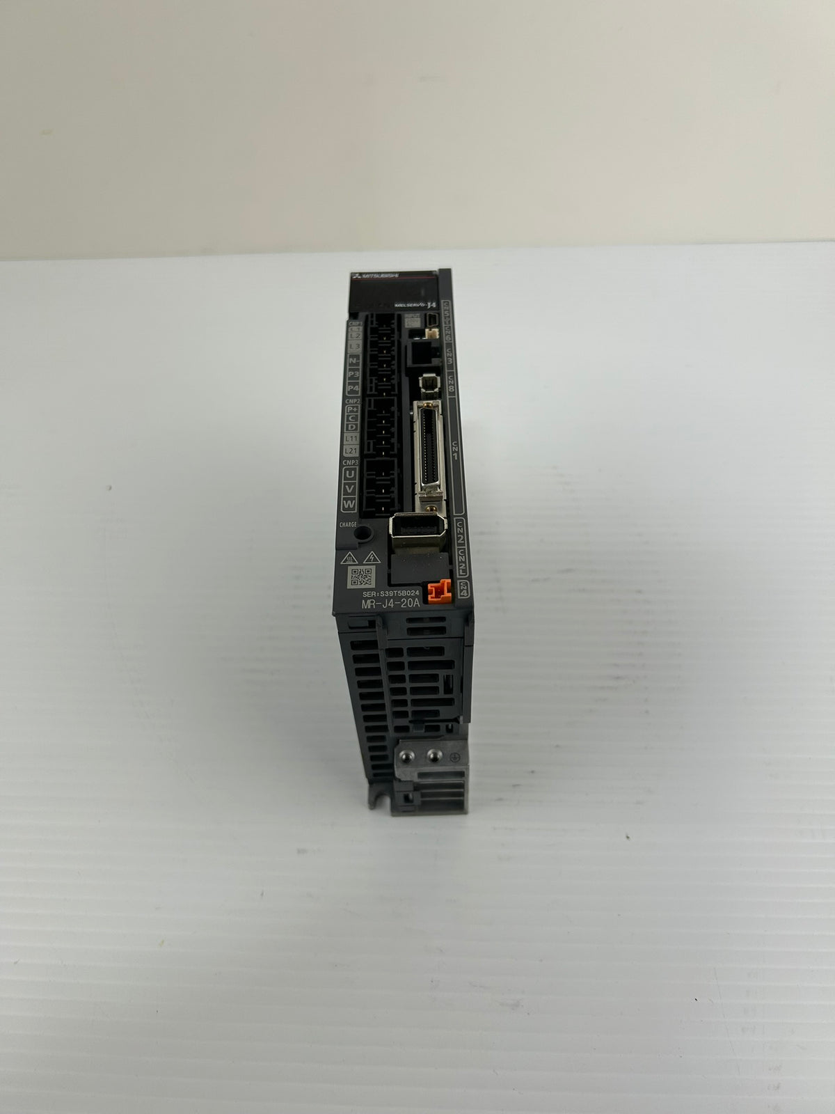 Mitsubishi MR-J4-20A MELSERVO-J4 200W AC Servo Drive Amplifier 200-240VAC