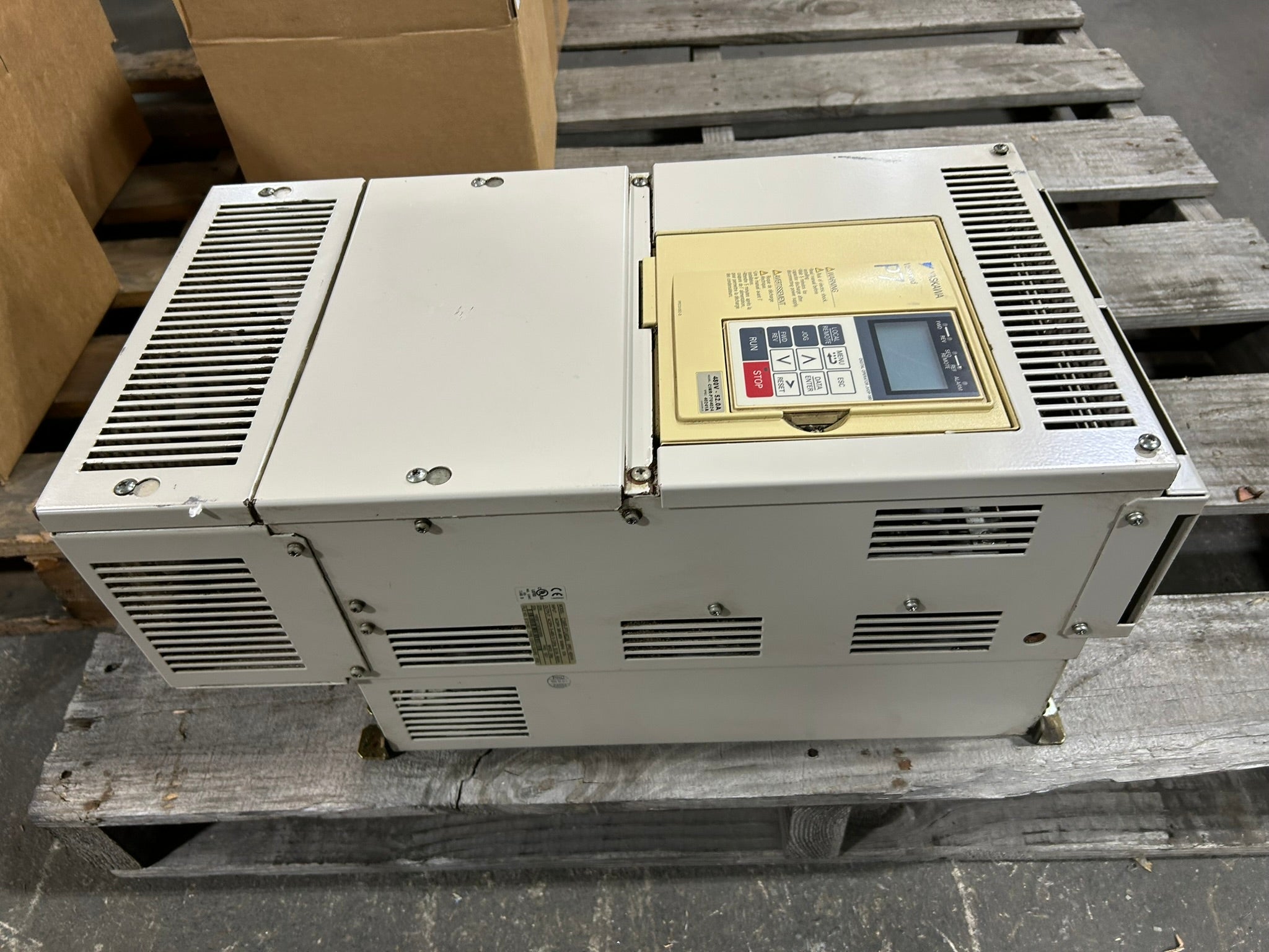 Yaskawa CIMR-P7U4024 AC Drive Varispeed P7 Type 1 Enclosure