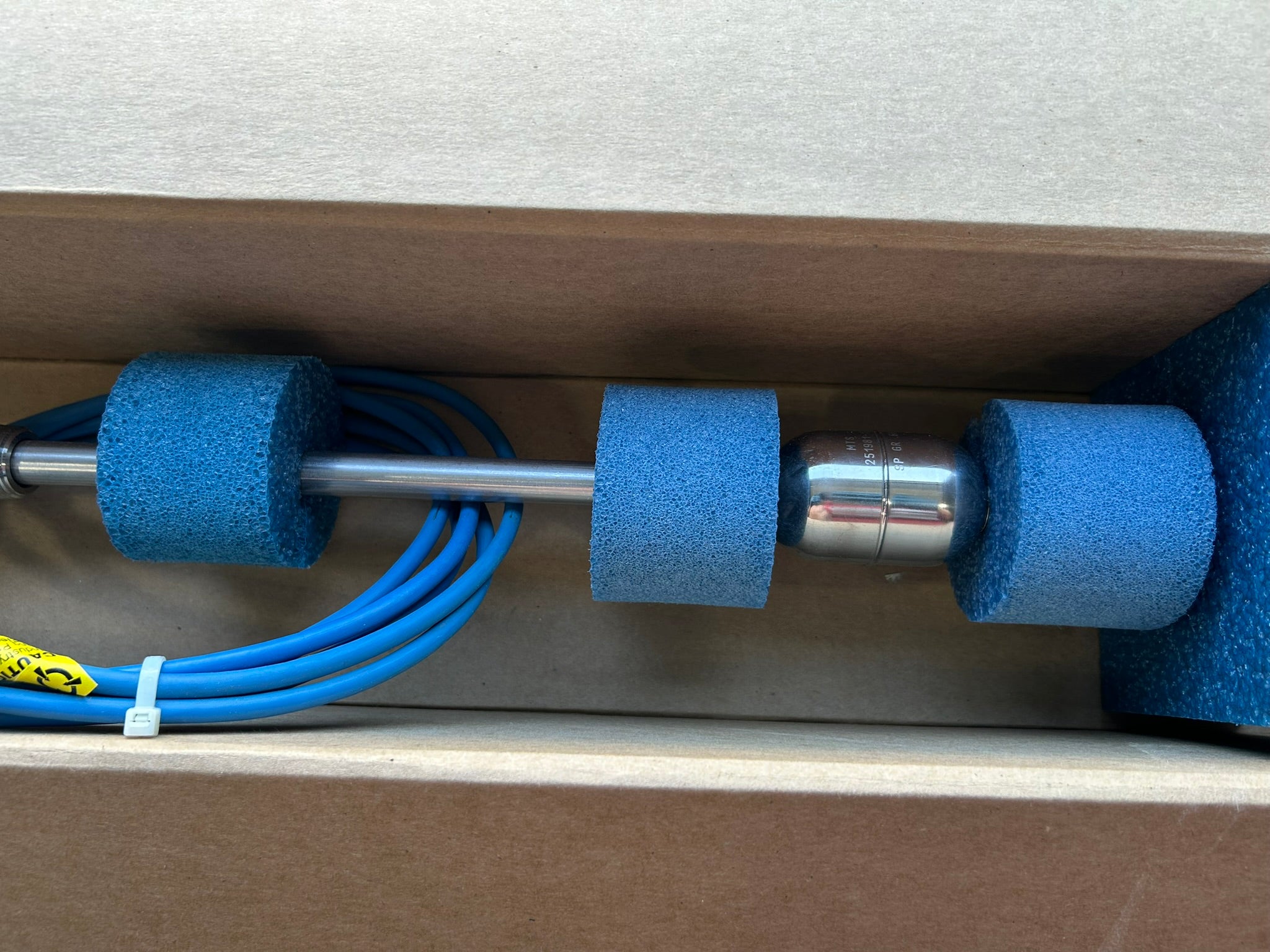MTS MRA1A1B11A0U04800S Liquid Level Sensor Level Plus M-Series 48" Long