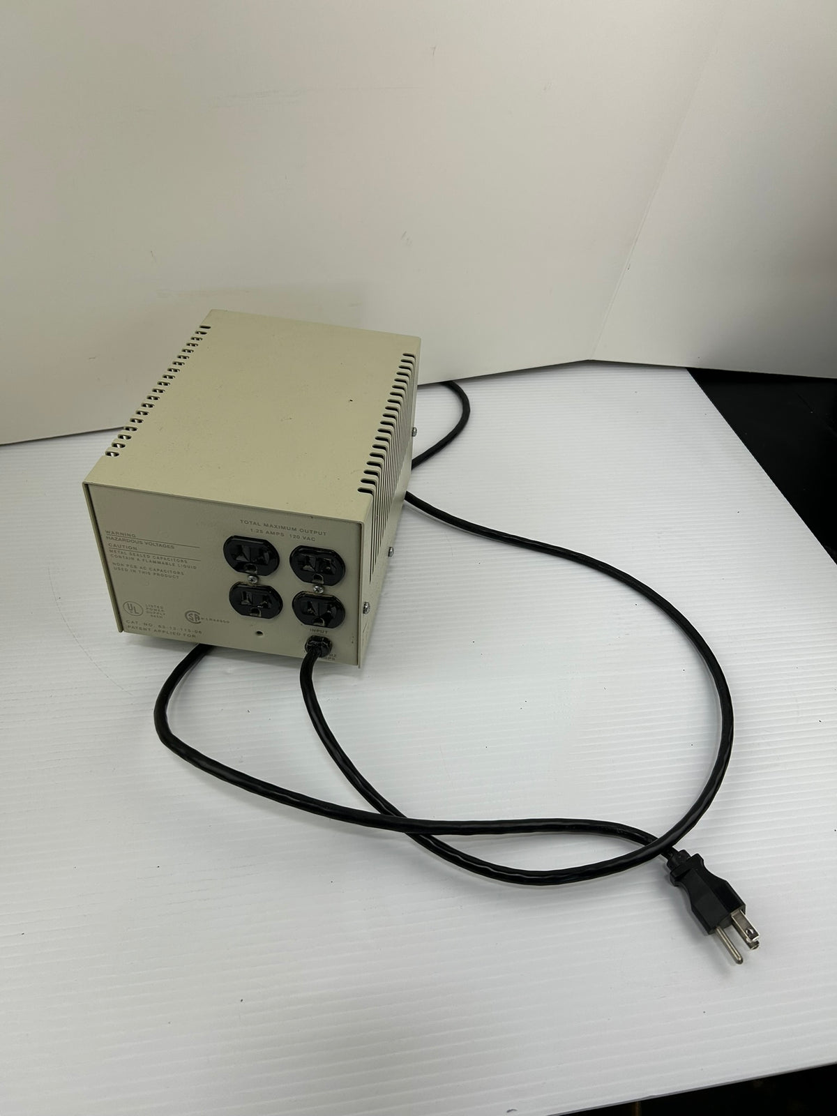 SOLA MCR 150 63-13-115-06 AC Mini Power Regulator 150VA 120V Voltage Conditioner