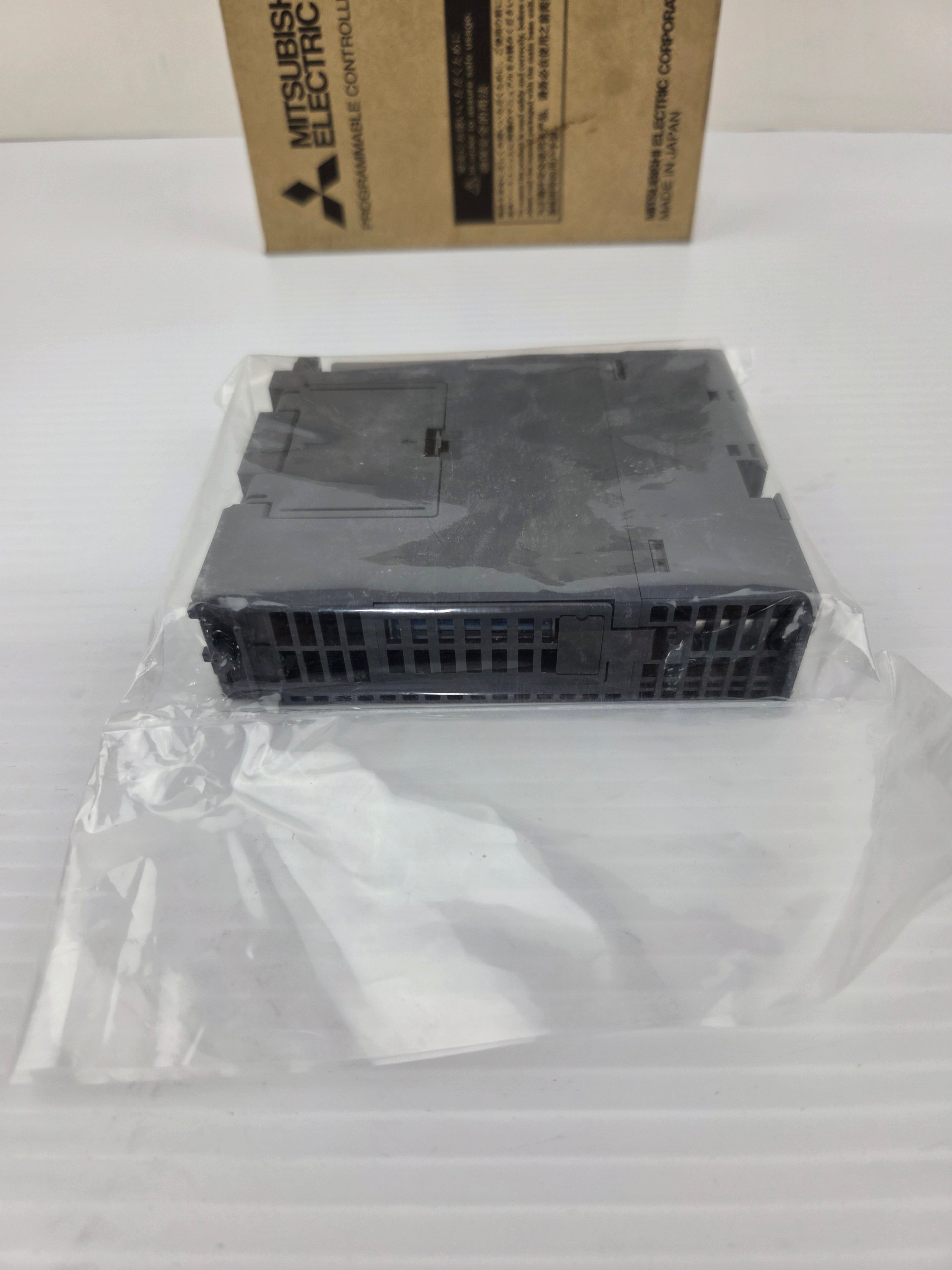 Mitsubishi Q03UDVCPU MELSEC-Q PLC CPU Unit 30K Step 5VDC Programmable Controller