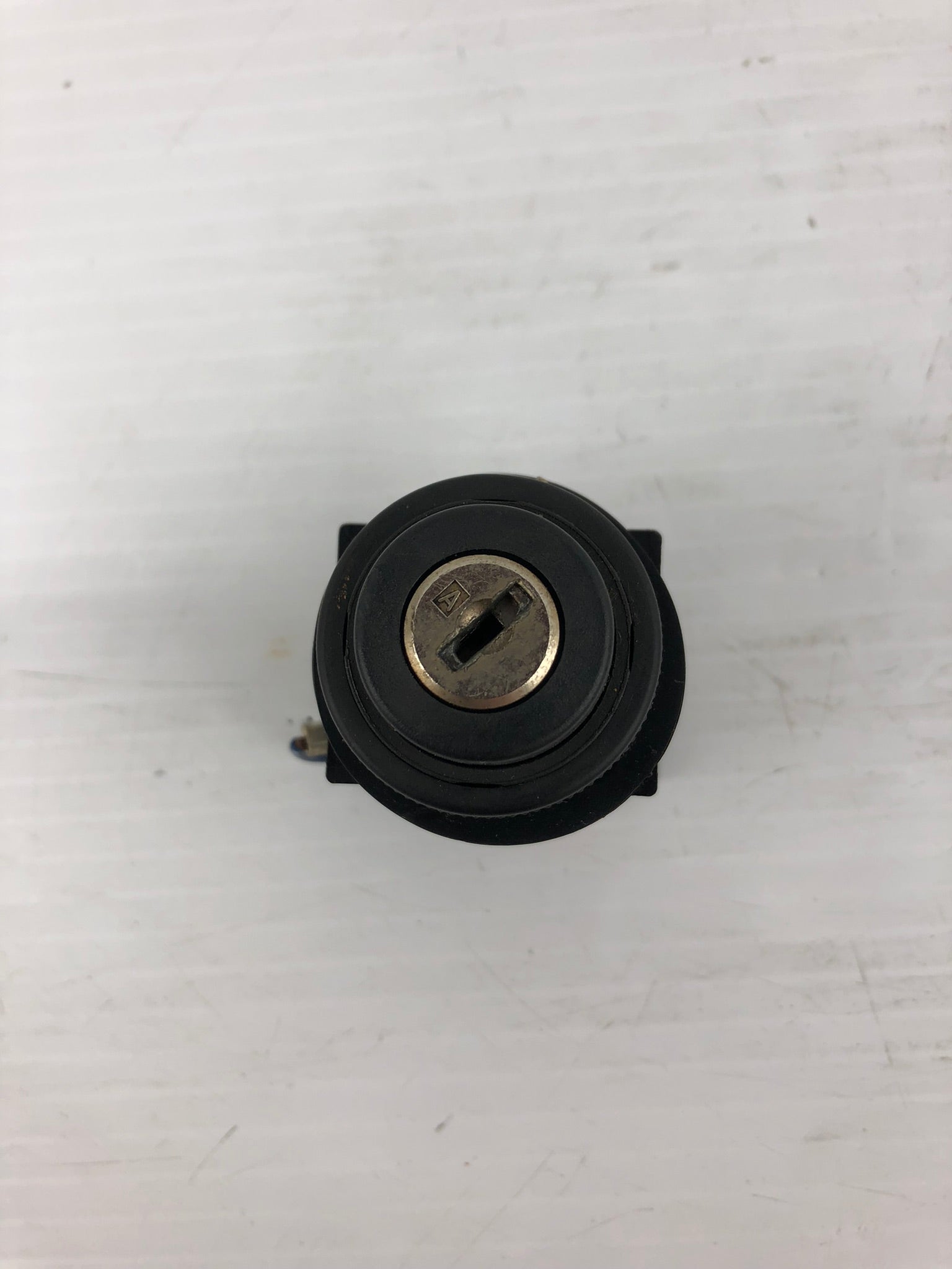 Fuji Electric AR30JR-2A Gear Key Change Over Switch - NO KEY