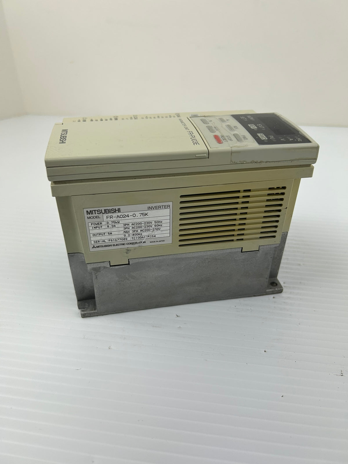 Mitsubishi FR-A024-0.75K FREQROL-A024 Inverter Drive 0.75kW 230V 3PH FR-PU03E