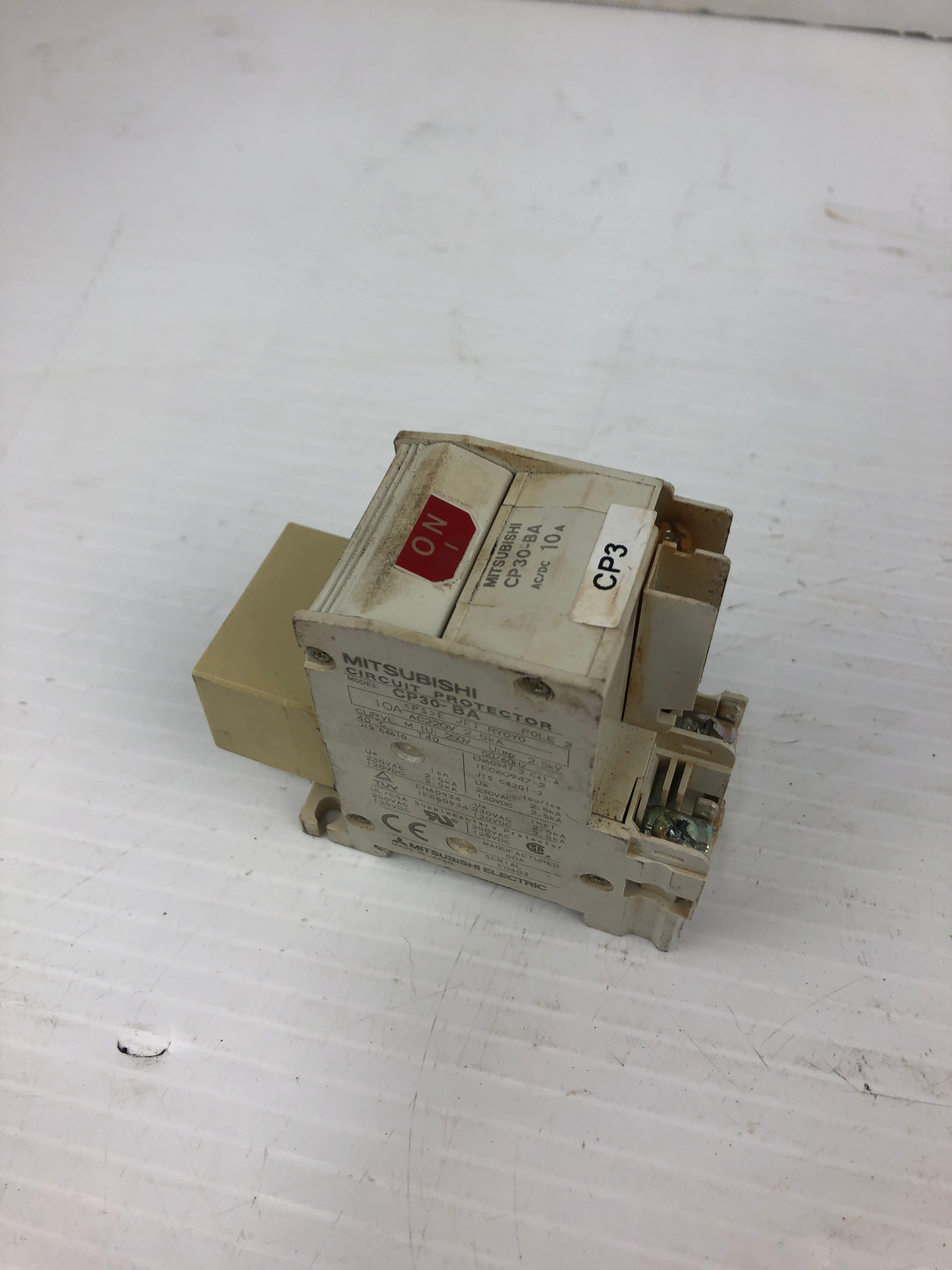 Mitsubishi CP30-BA Circuit Breaker Protector 250V 10A 2P 50/60Hz with 1 Cover