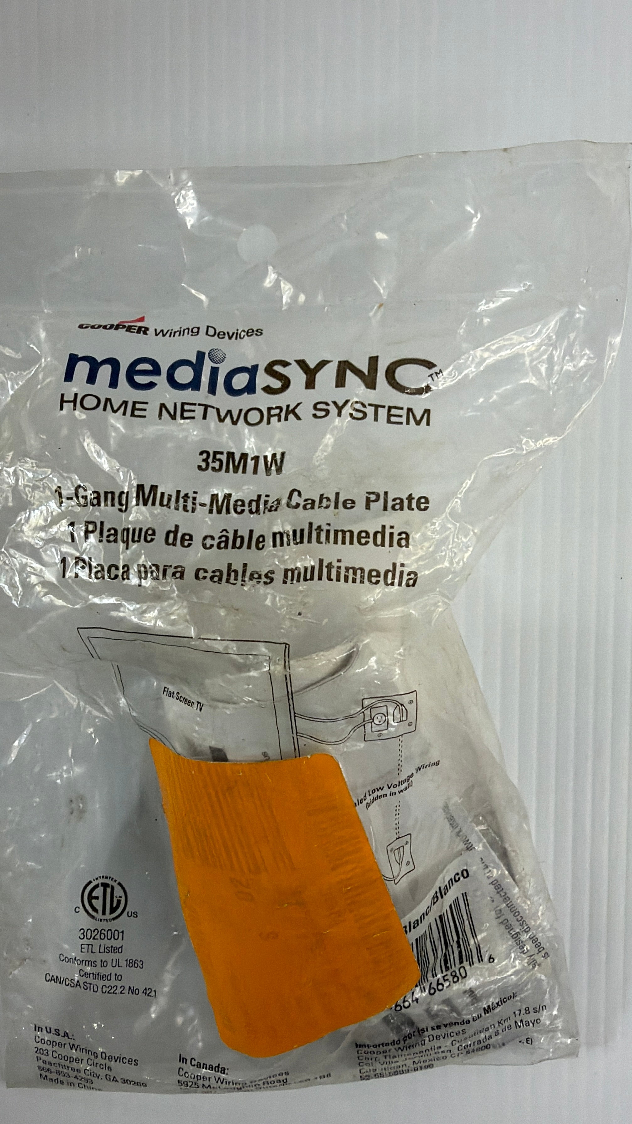 Cooper Wiring Mediasync 1-Gang Multi Media Cable Plate 35M1W