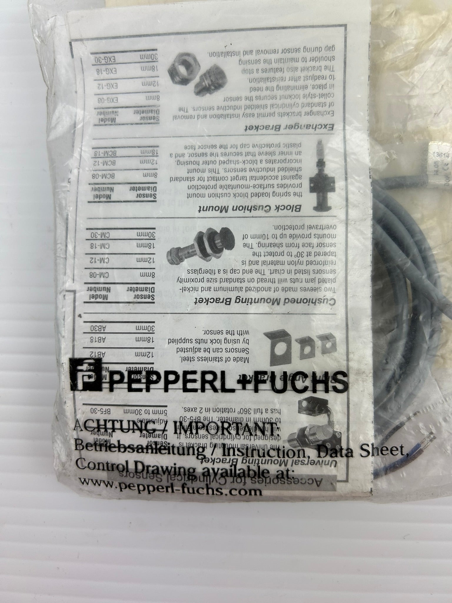 Pepperl+Fuchs CJ8-18GM-E2 Proximity Sensor