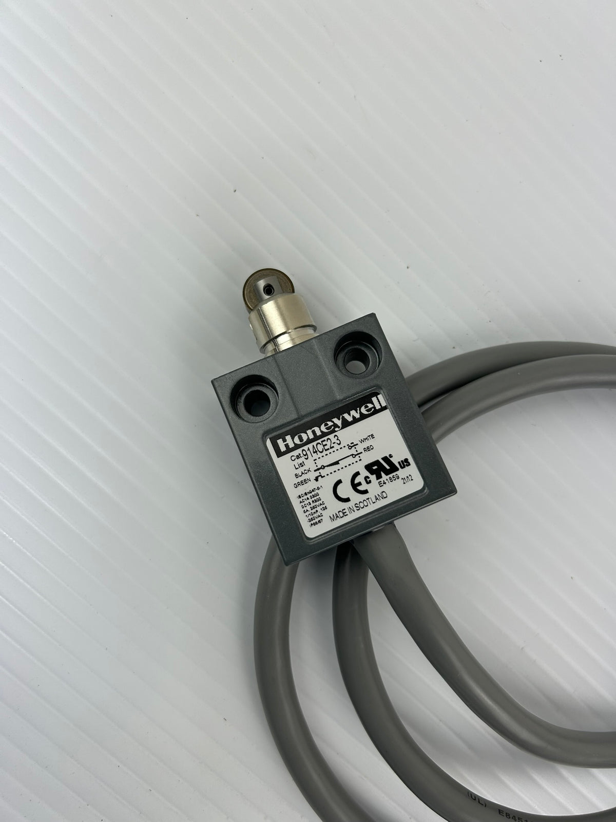 Honeywell 914CE2-3 Travel Switch 21/12 - NEW