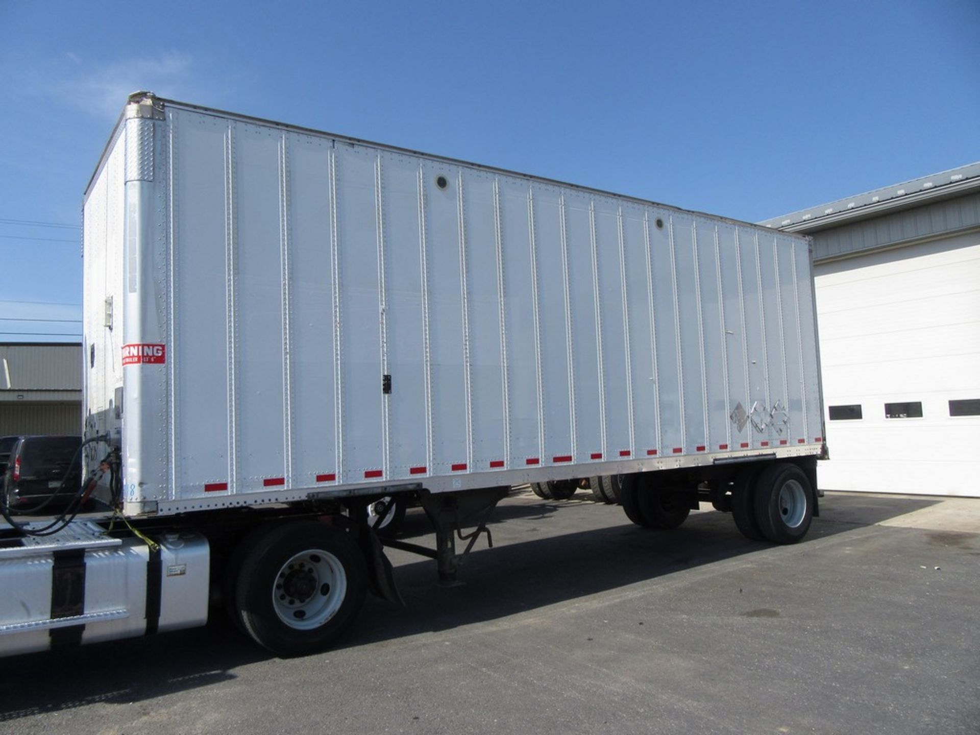2015 Stoughton Pup Dry Van Semi Trailer 28' Spring / Roll Up 1DW1A2810FS620445